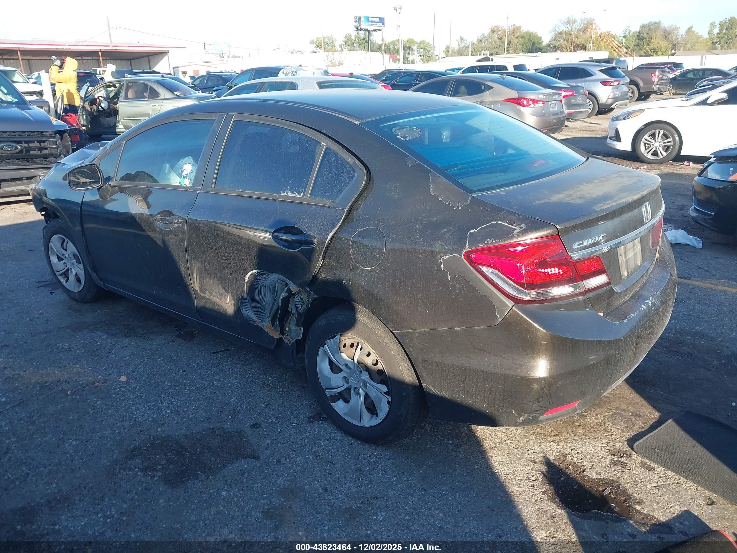 HONDA CIVIC image 3