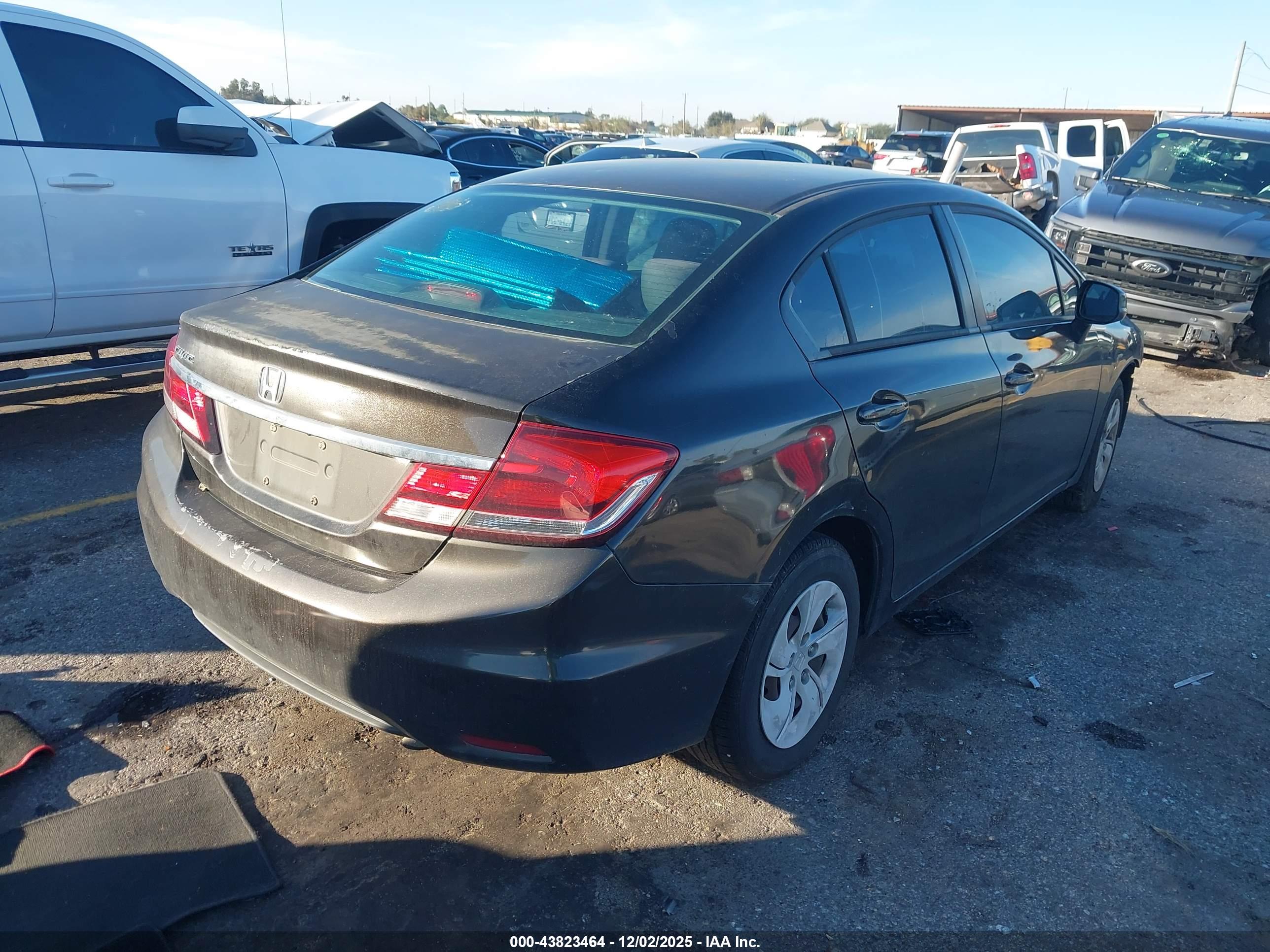 HONDA CIVIC image 4