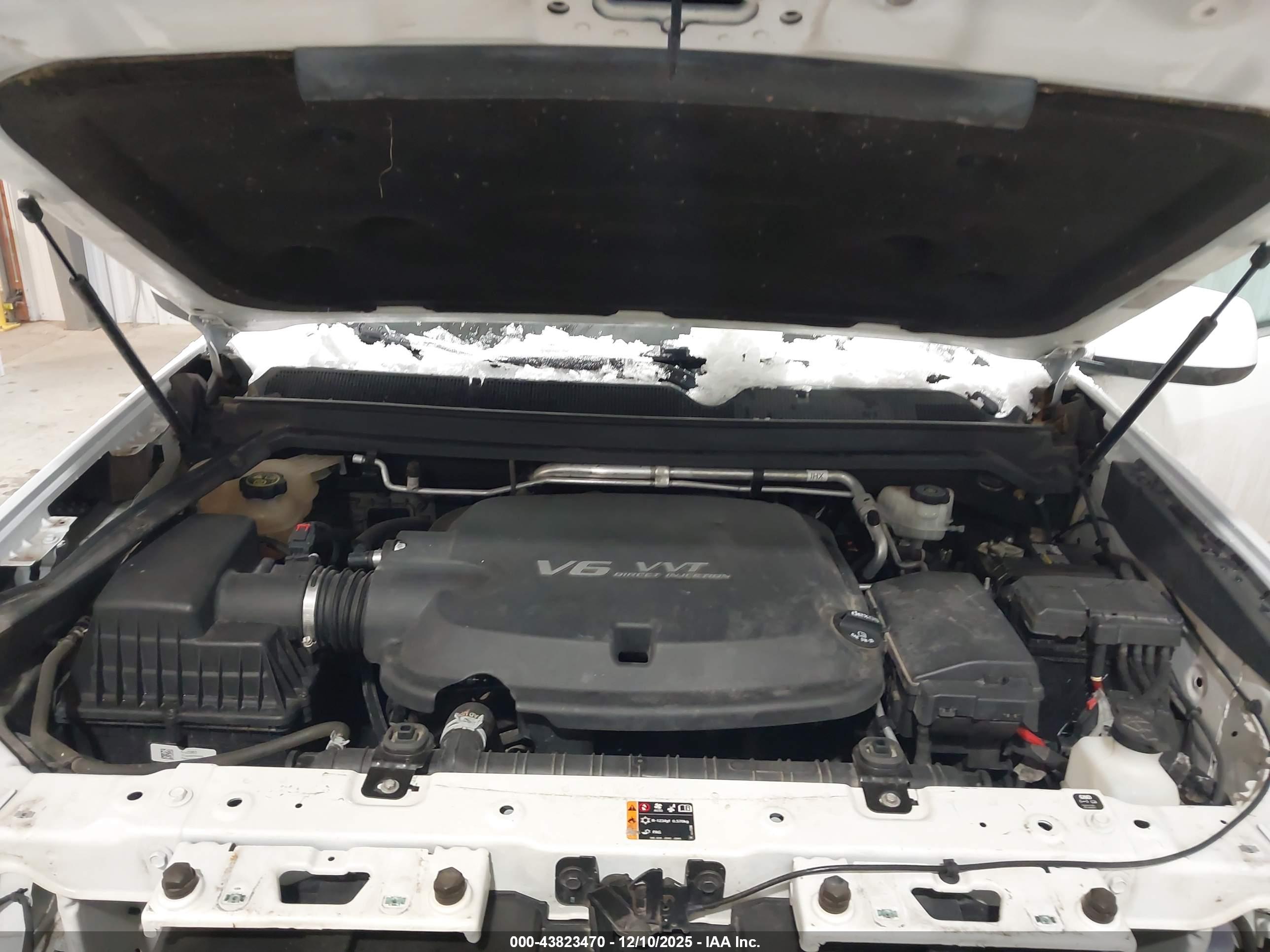 CHEVROLET COLORADO image 10