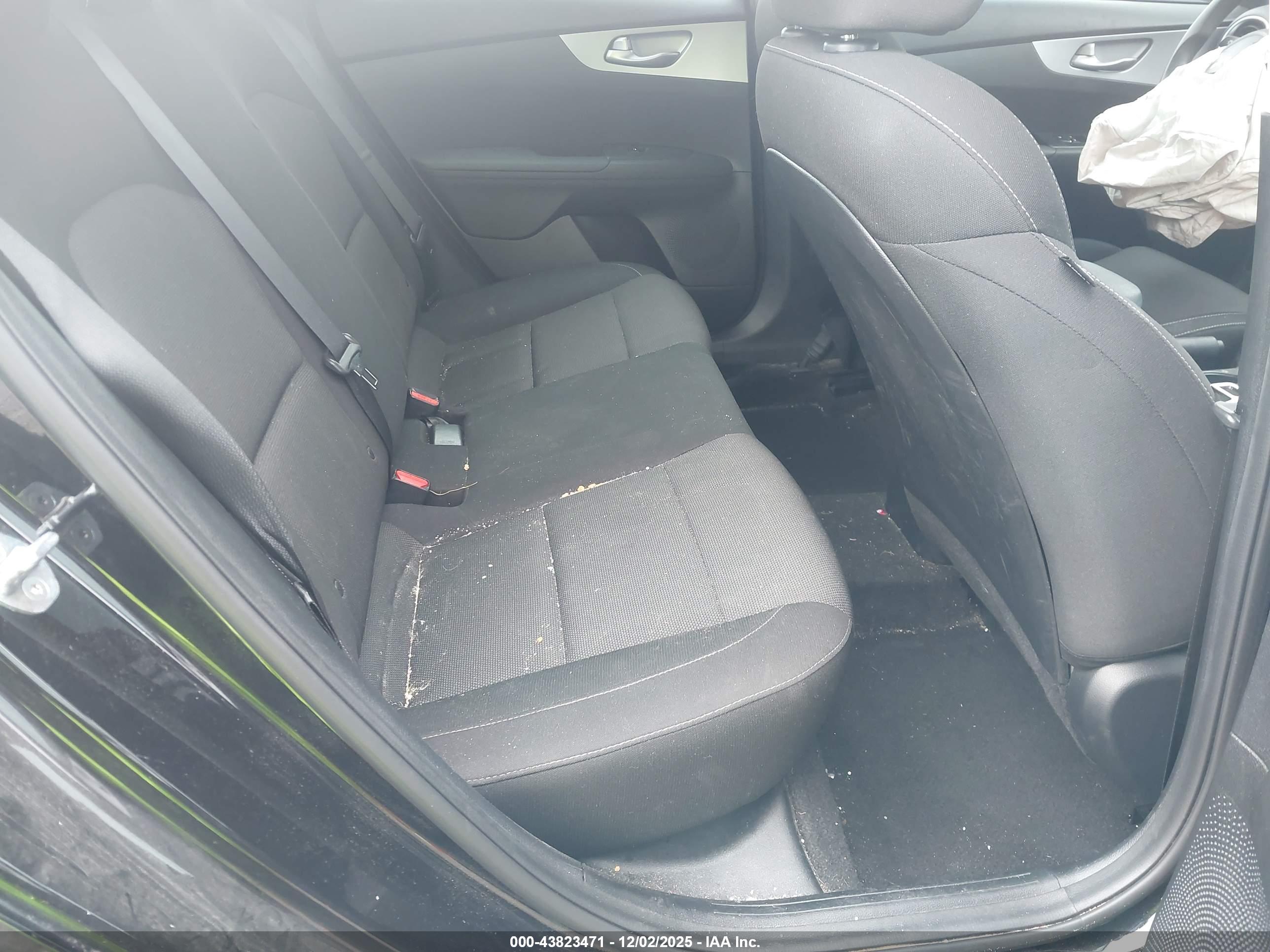 KIA FORTE image 8