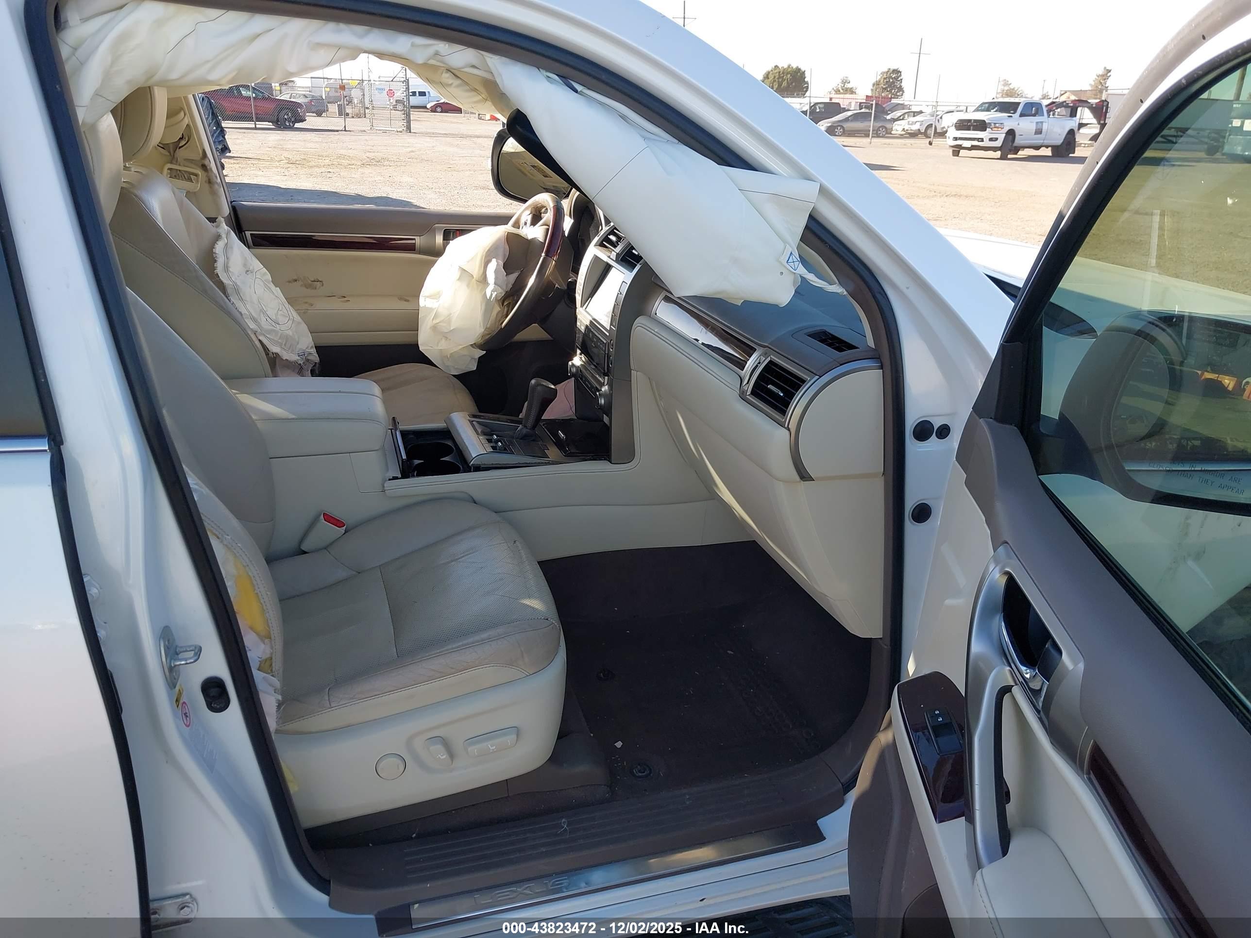 LEXUS GX image 5