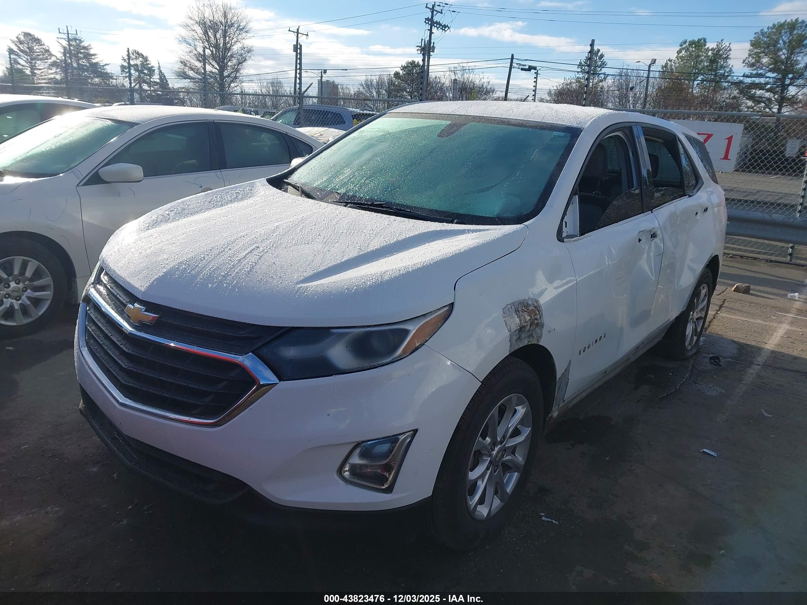 CHEVROLET EQUINOX image 2