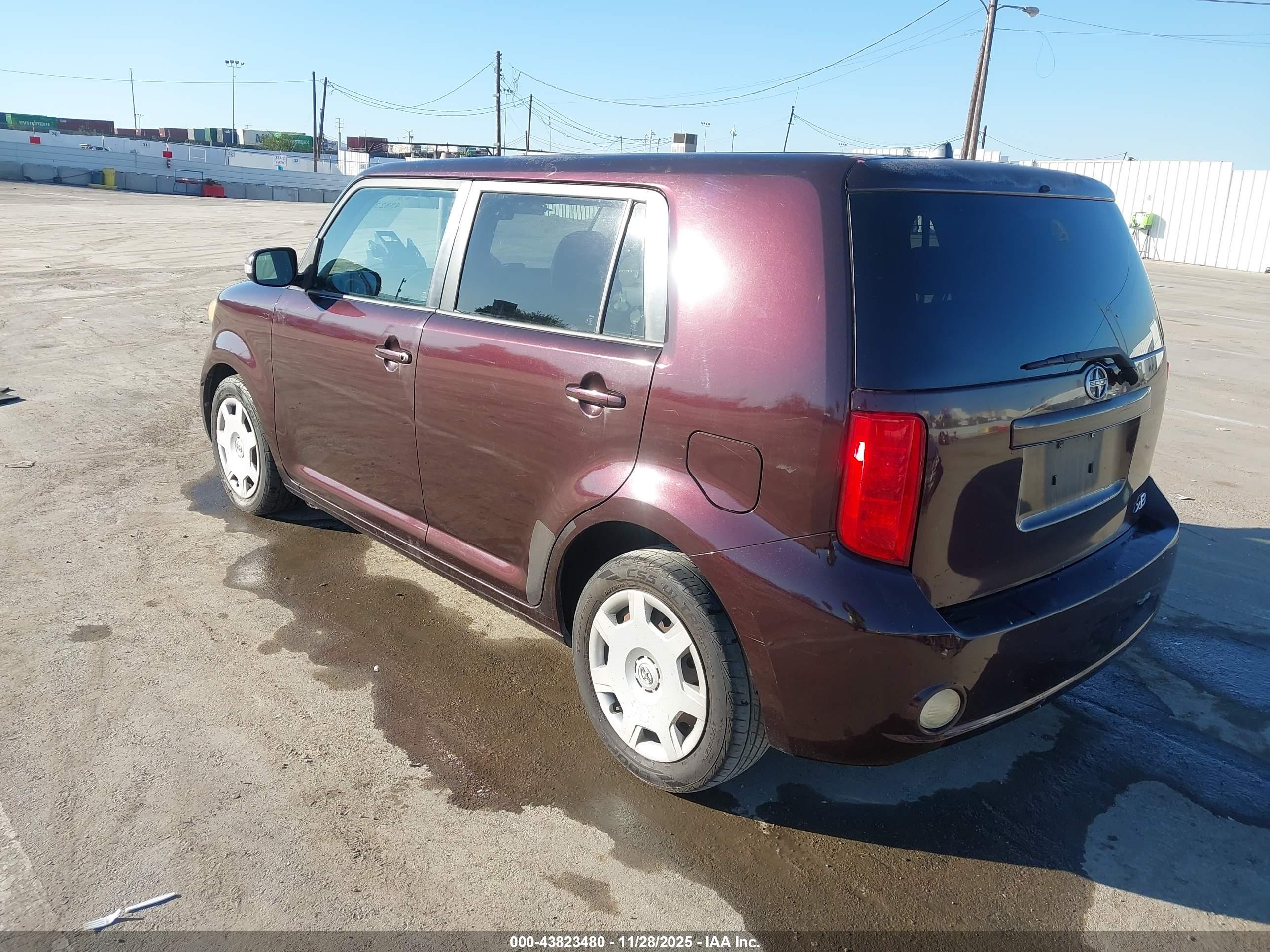 SCION XB image 3
