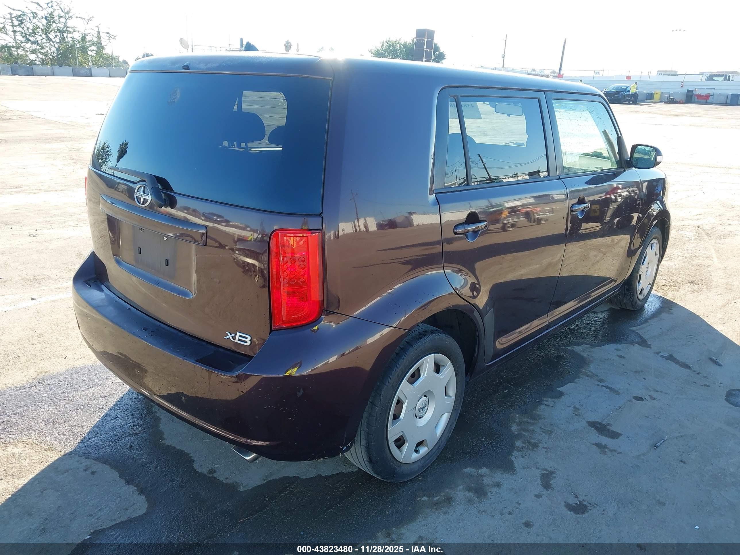 SCION XB image 4