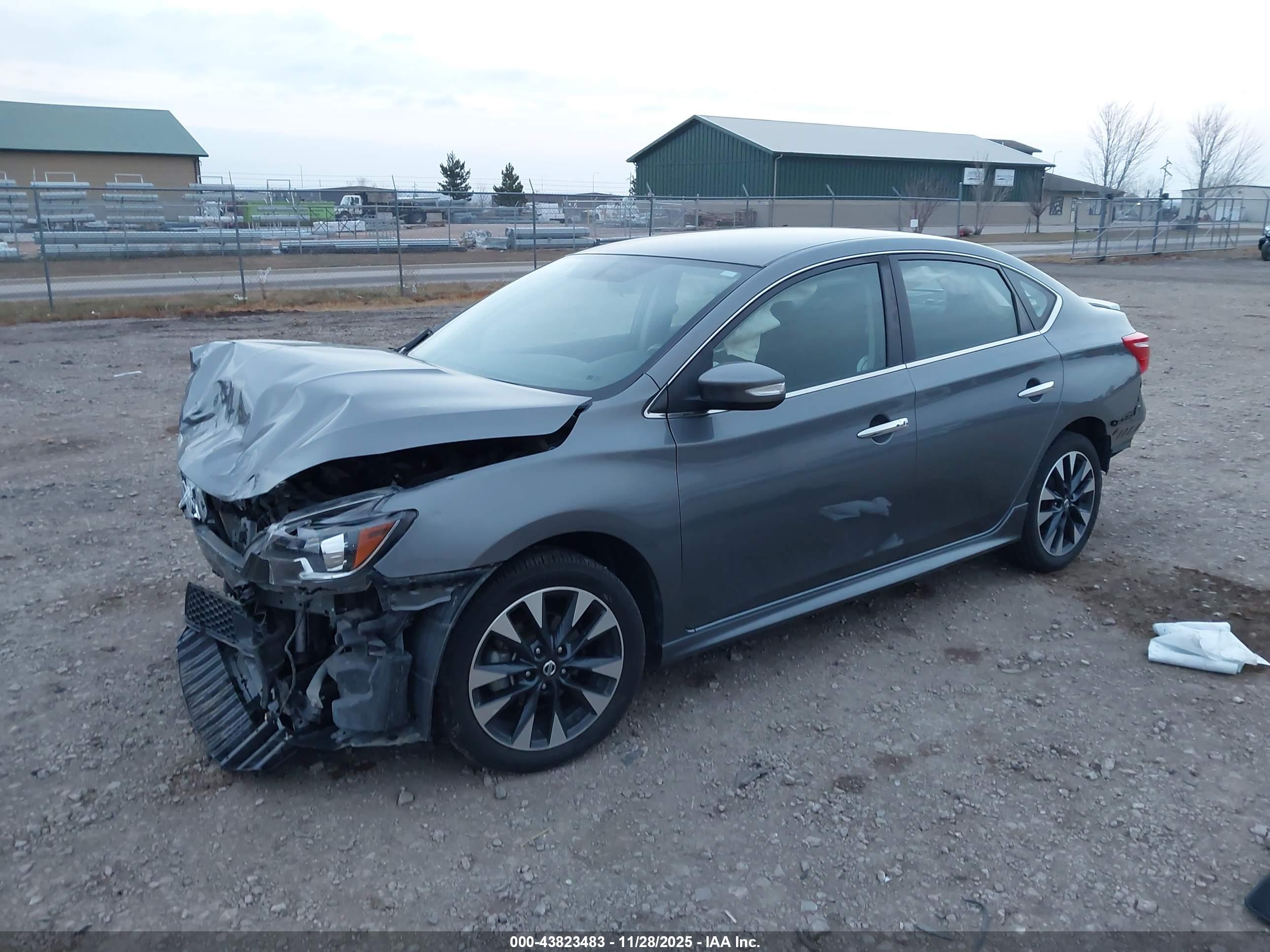 NISSAN SENTRA image 2