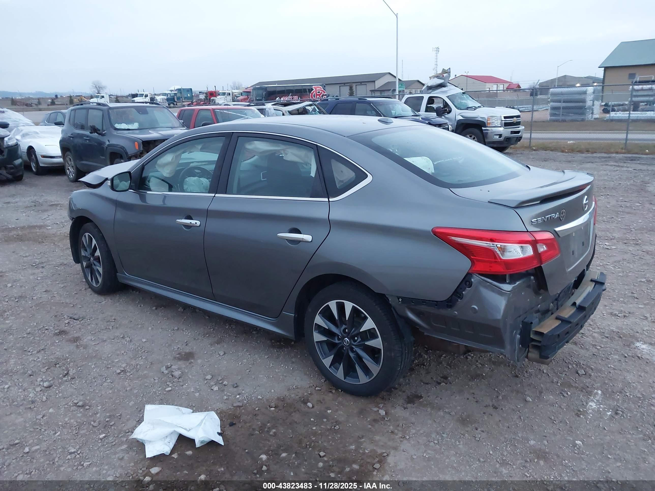 NISSAN SENTRA image 3