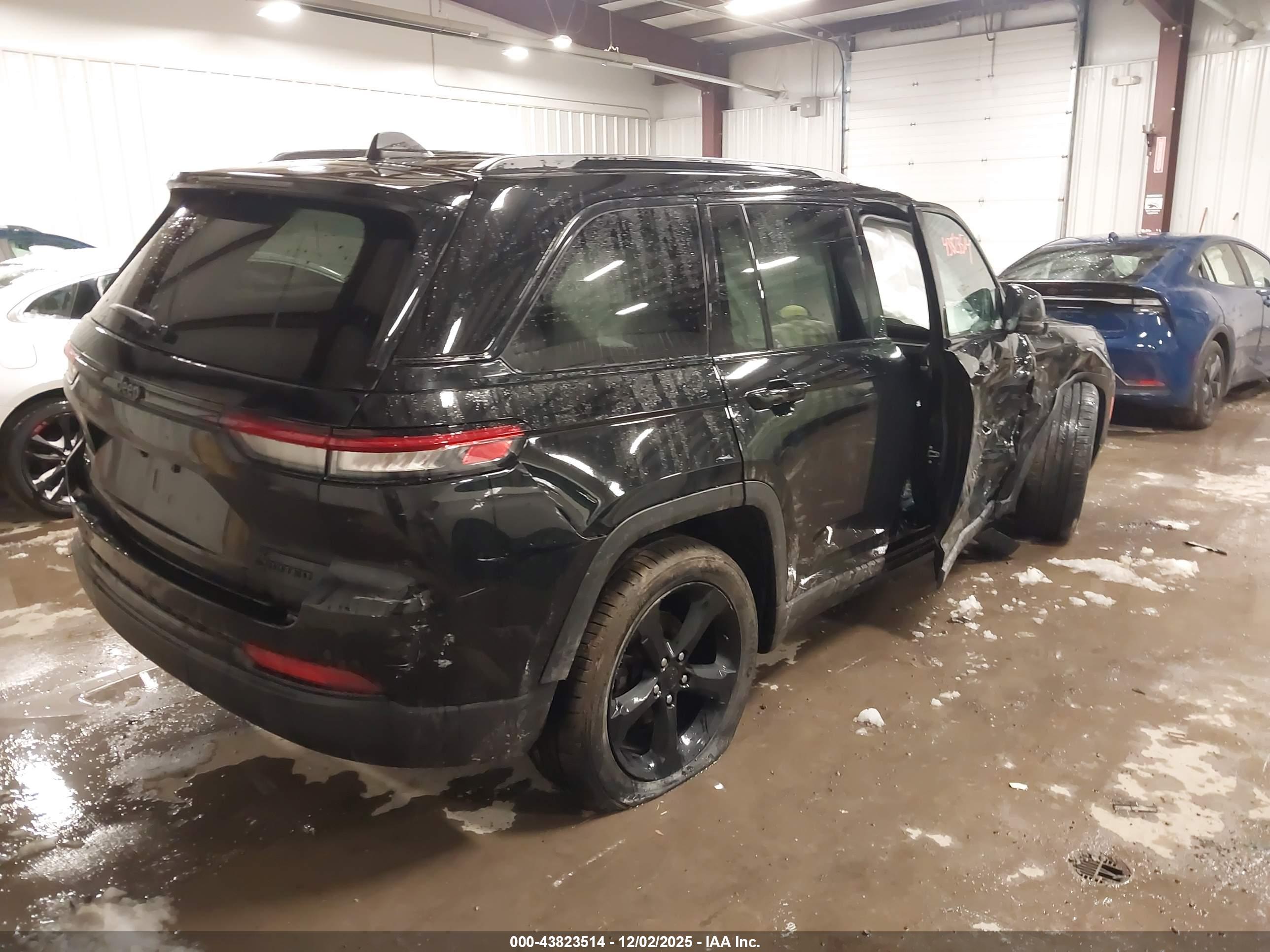 JEEP GRAND image 4