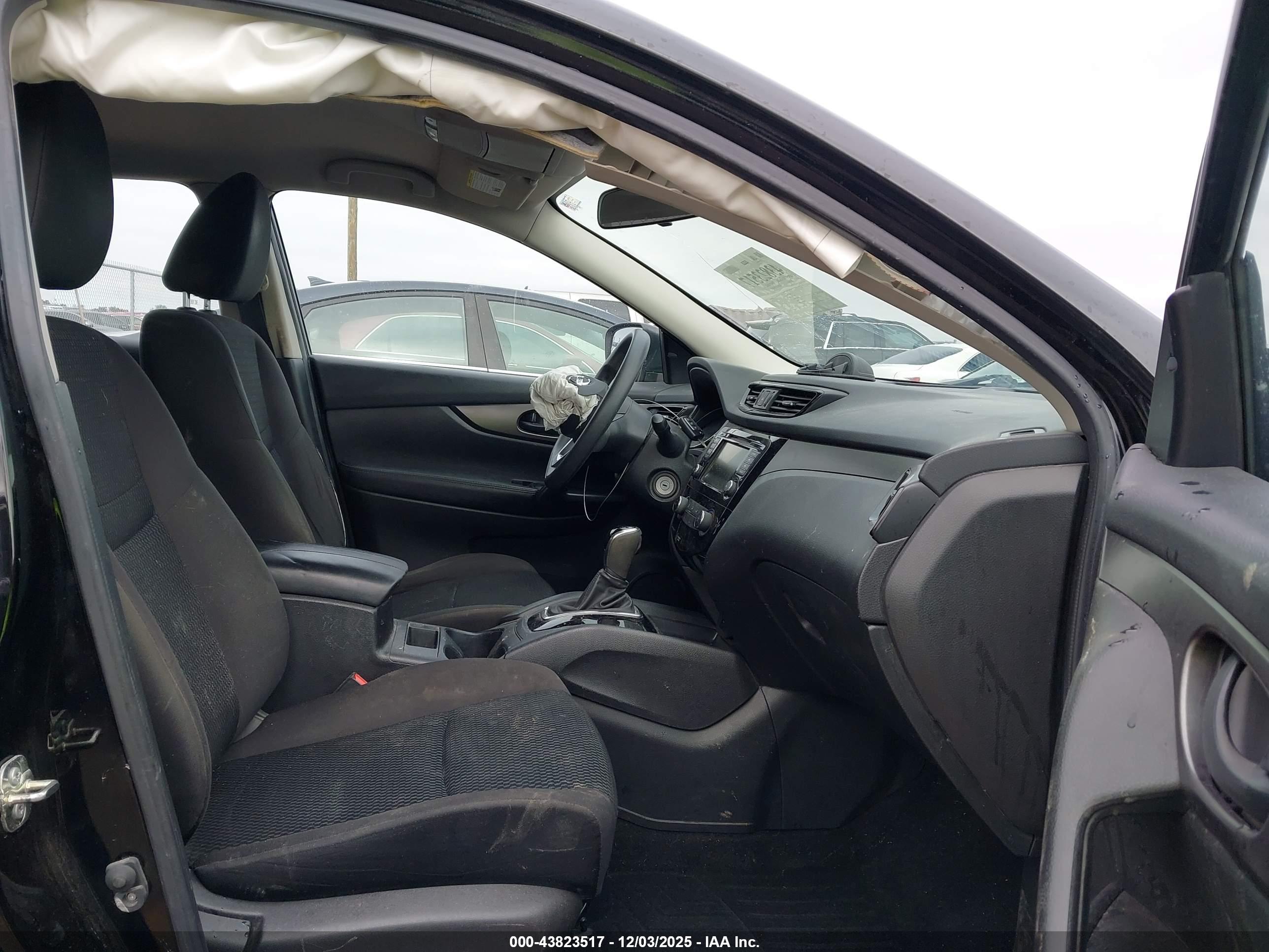 NISSAN ROGUE image 5