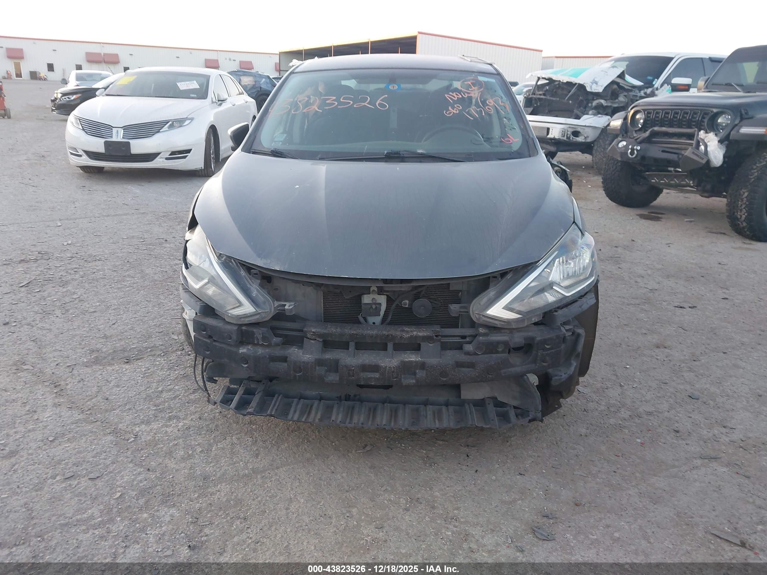 NISSAN SENTRA image 6