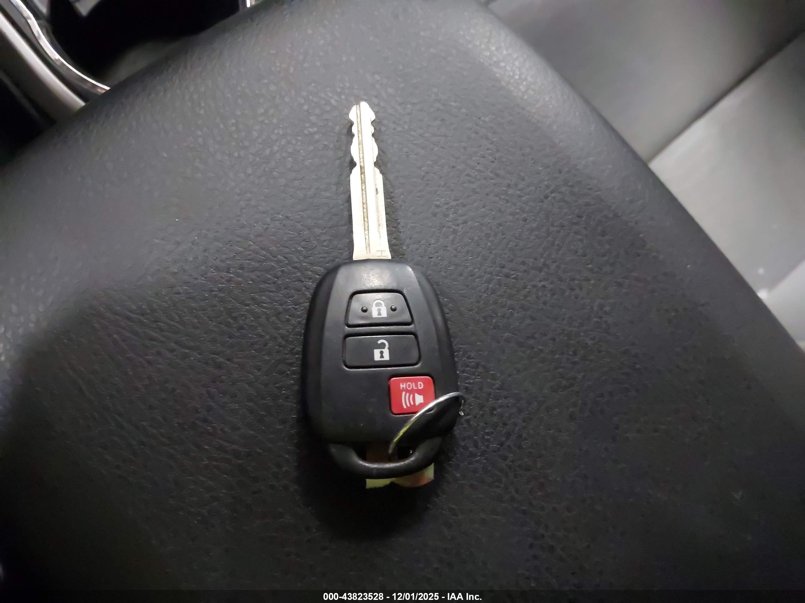 TOYOTA TACOMA image 11