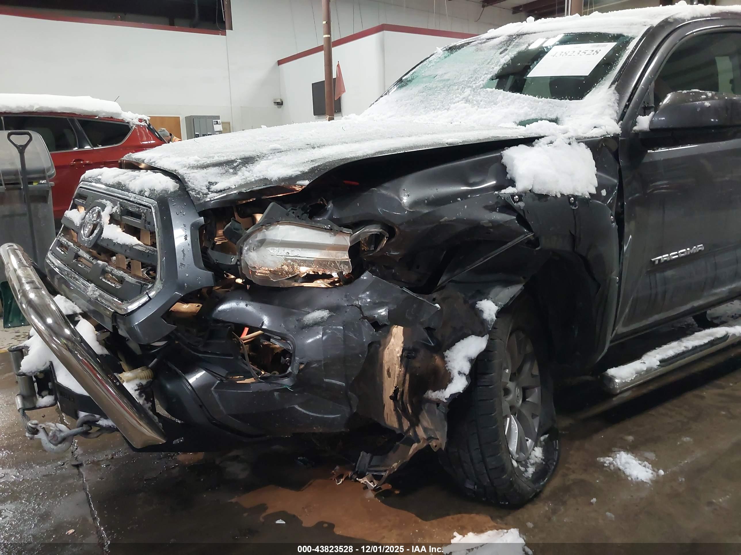 TOYOTA TACOMA image 6