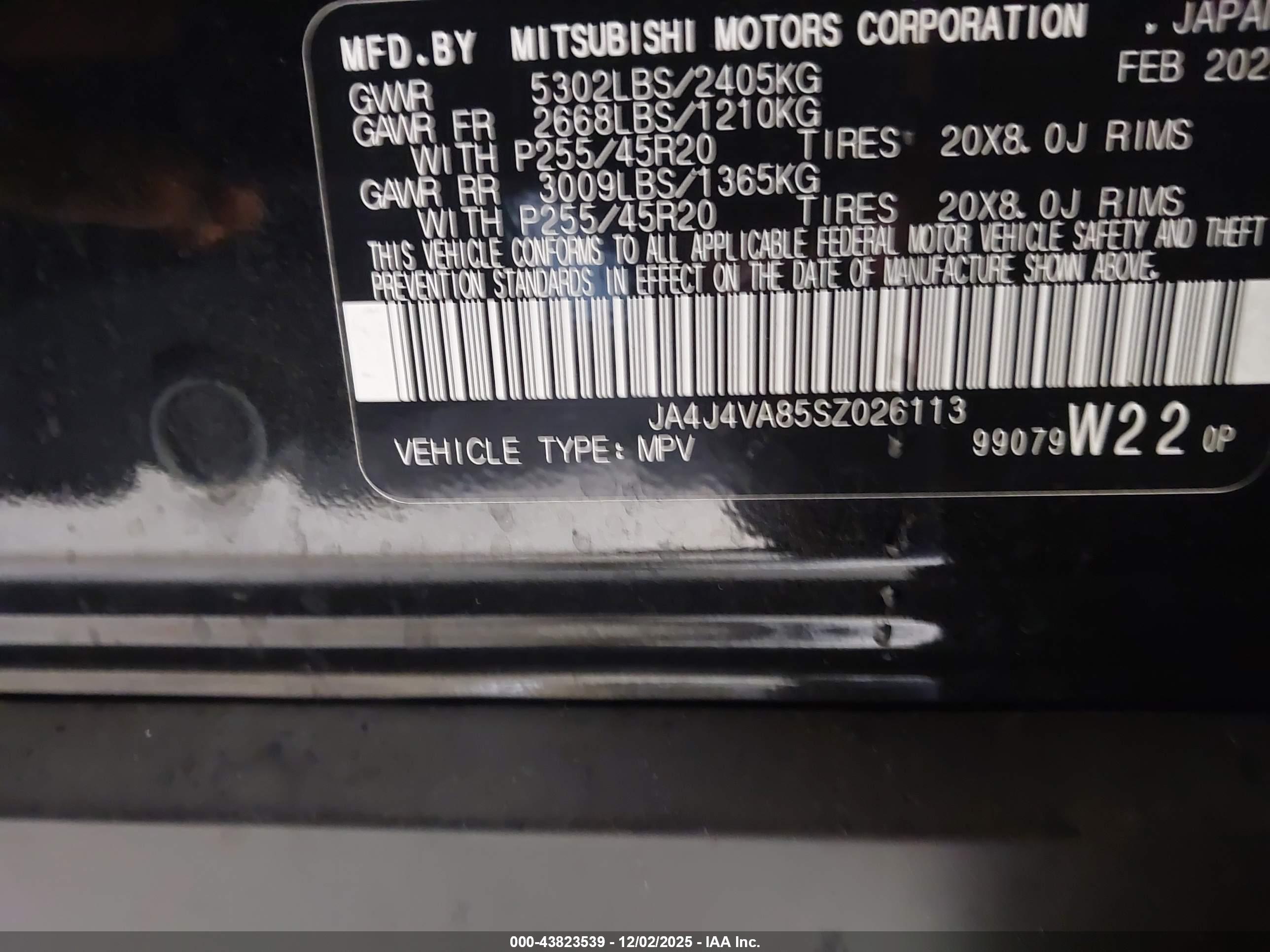 MITSUBISHI OUTLANDER image 9