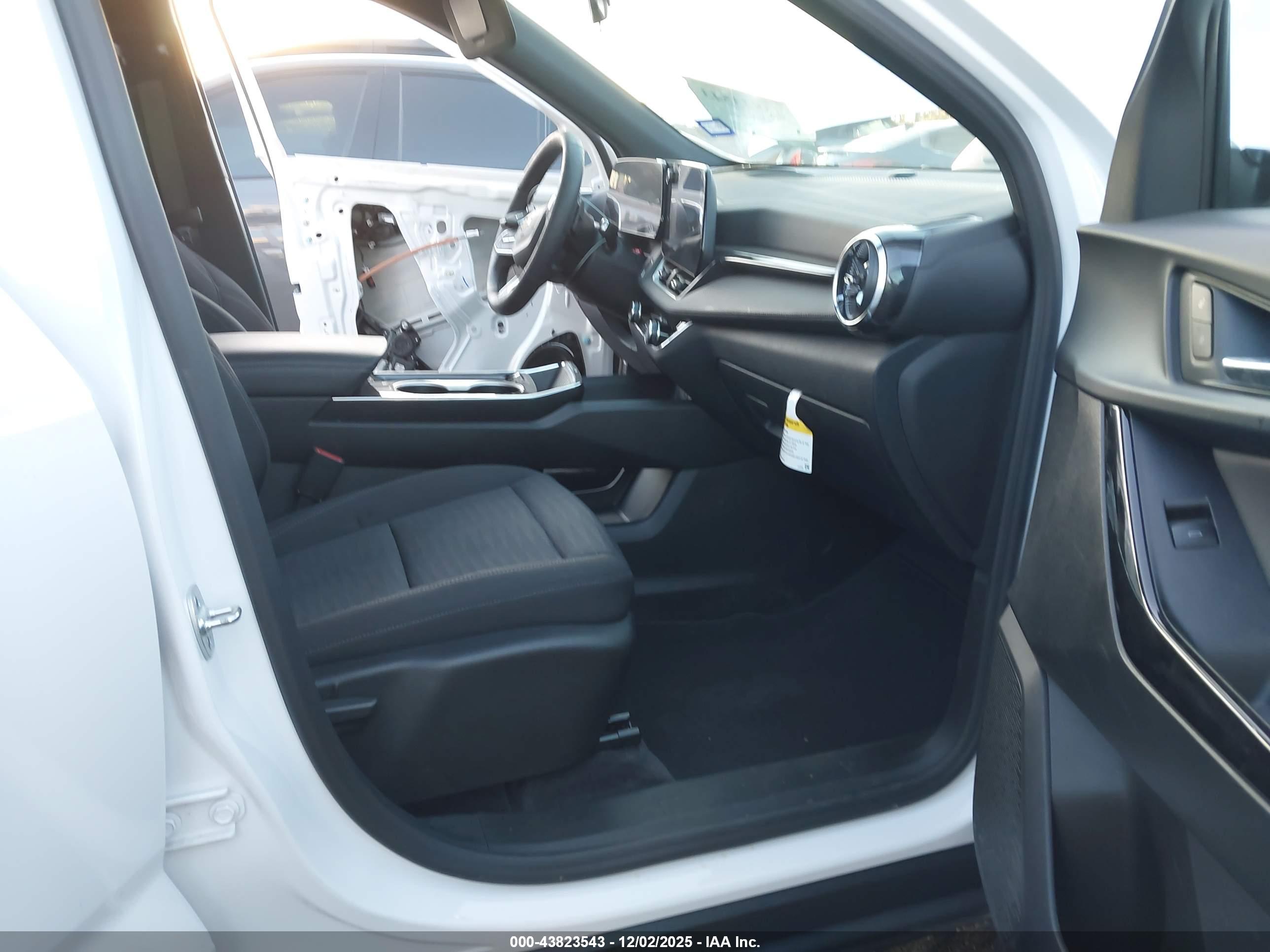 CHEVROLET EQUINOX image 5