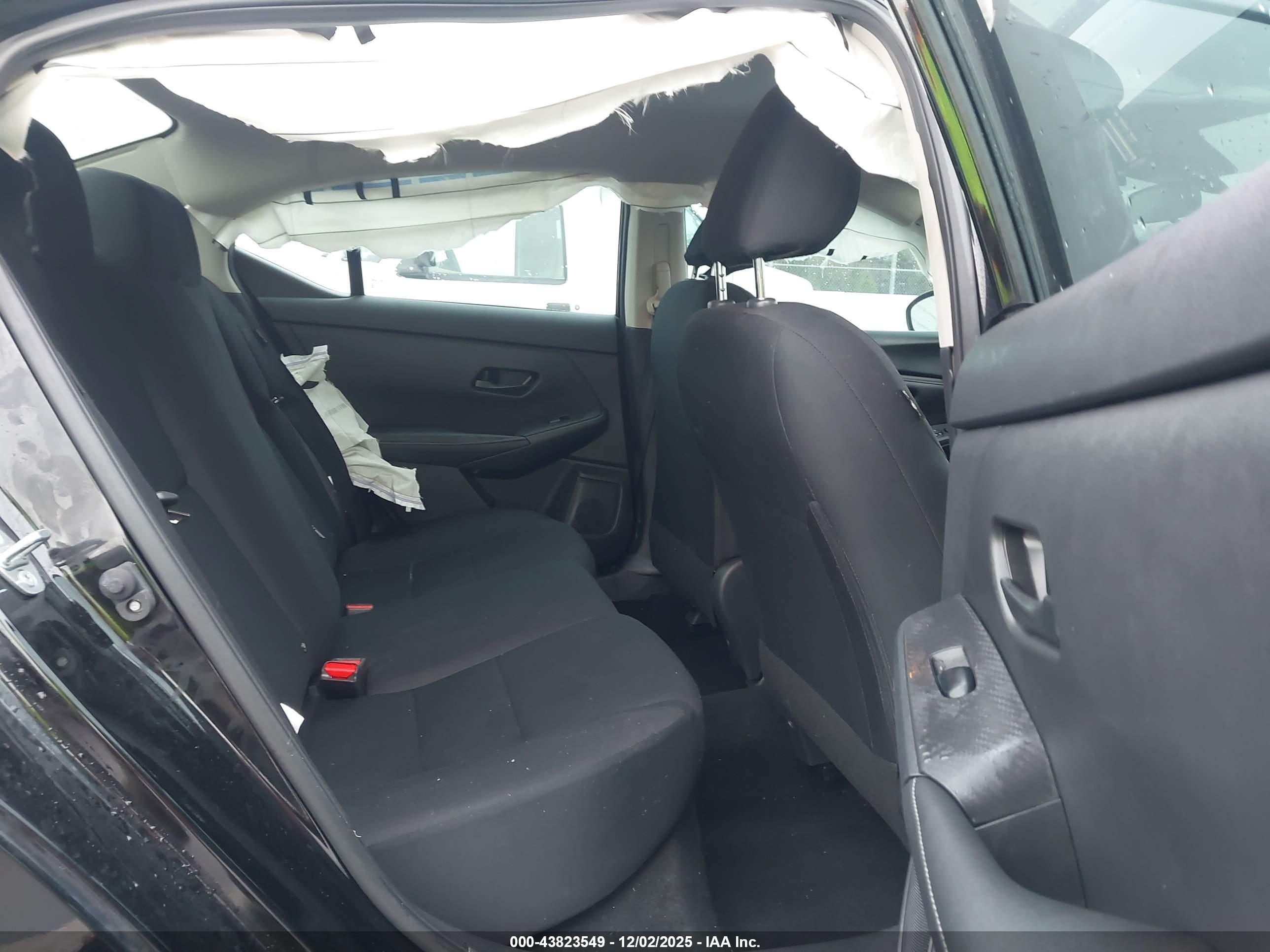 NISSAN SENTRA image 8