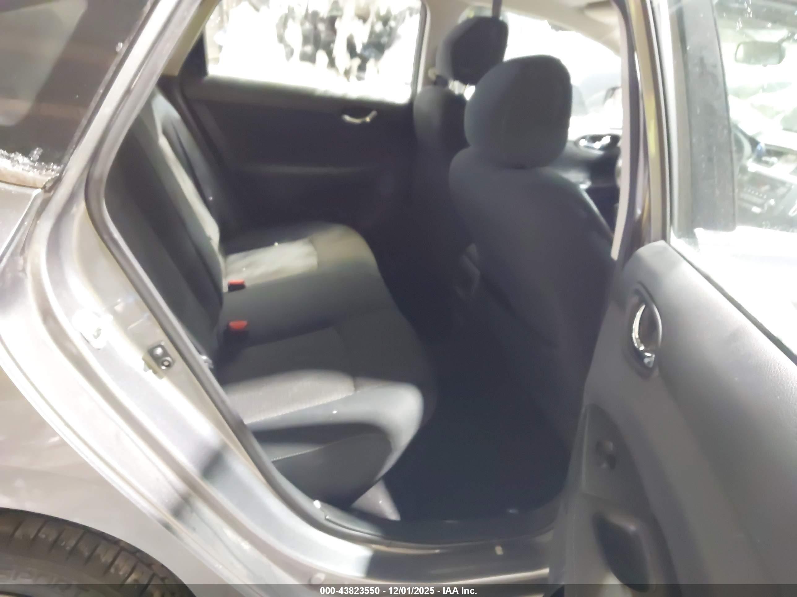 NISSAN SENTRA image 8