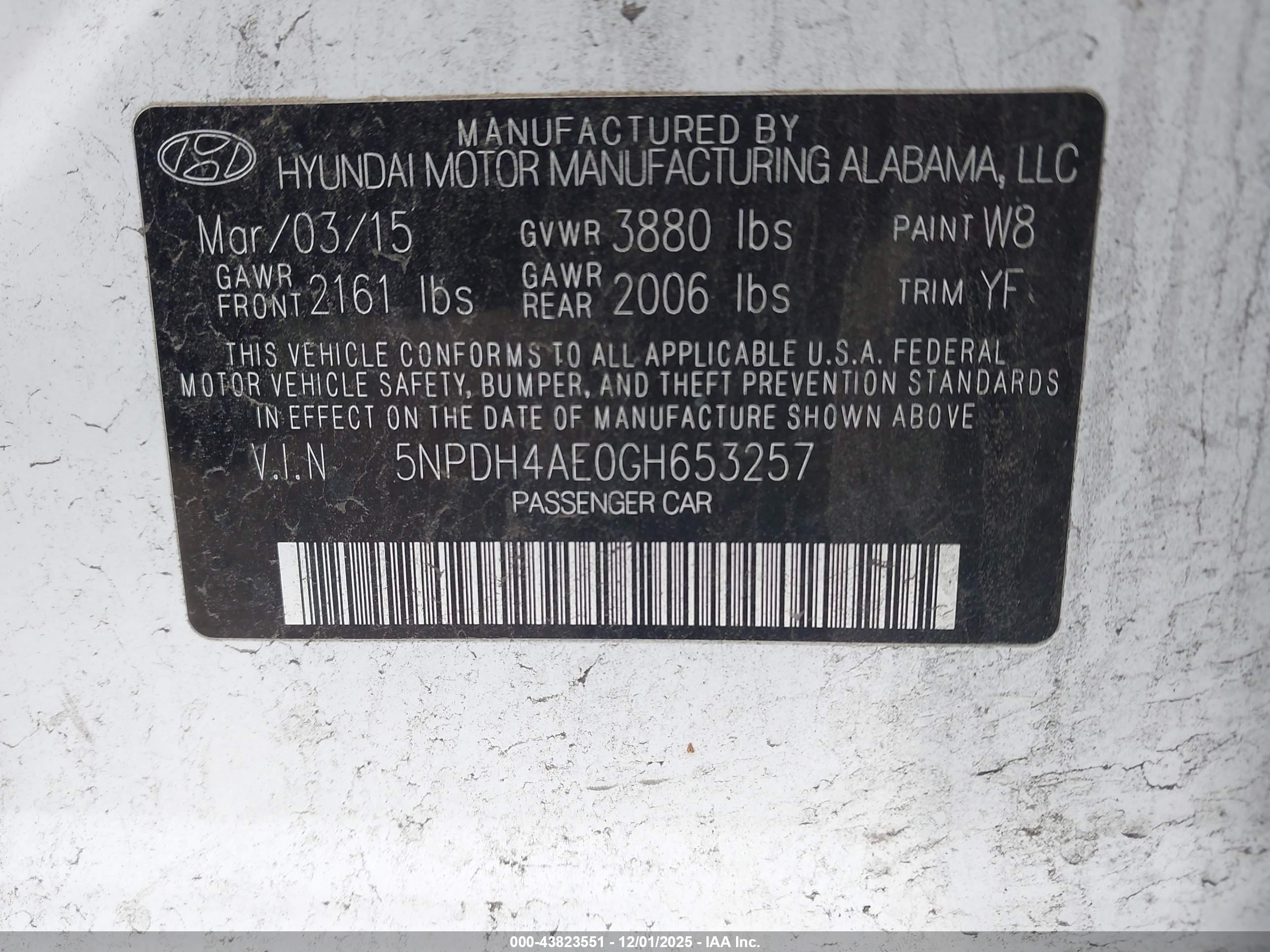 HYUNDAI ELANTRA image 9