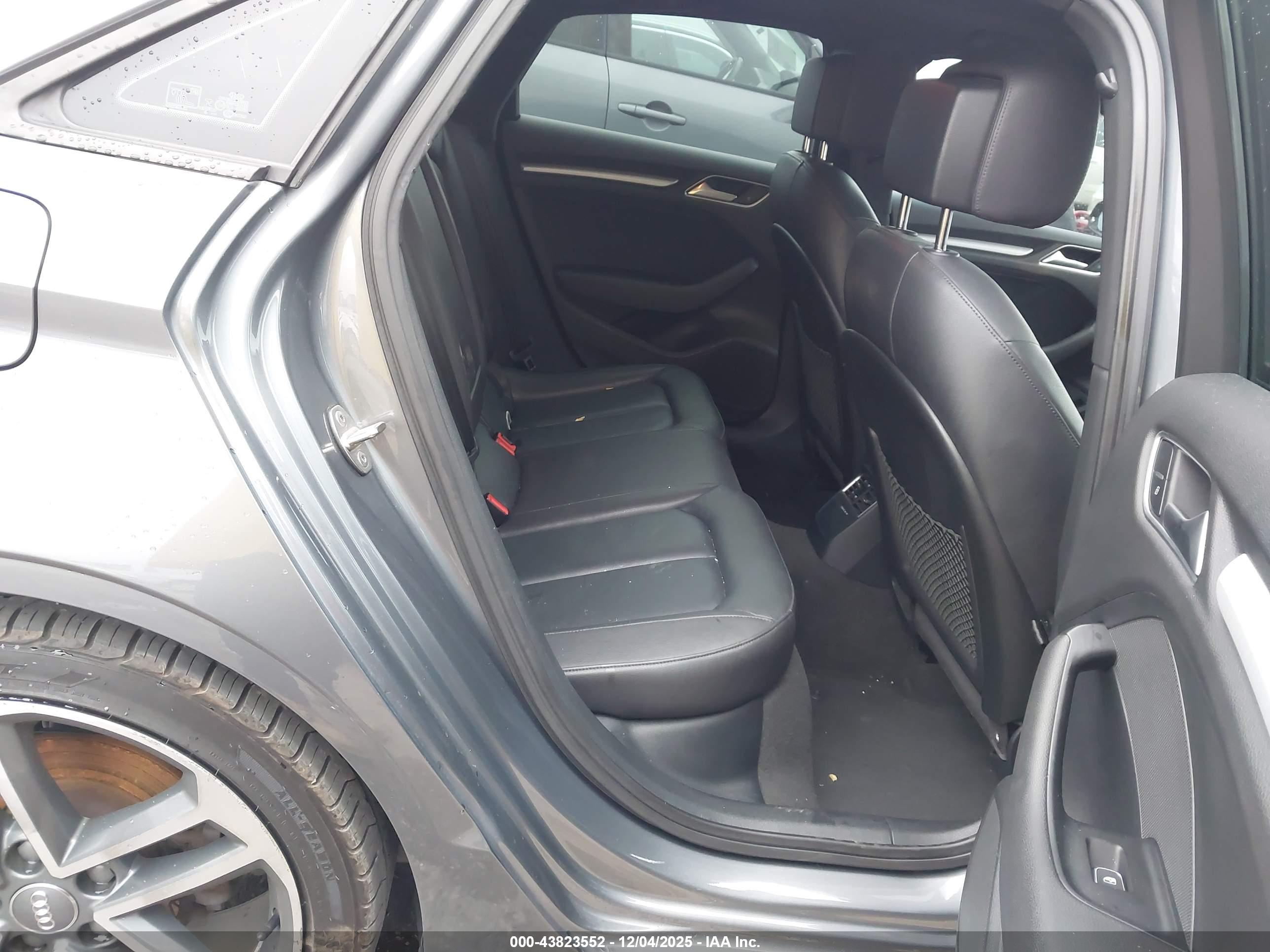 AUDI A3 image 8
