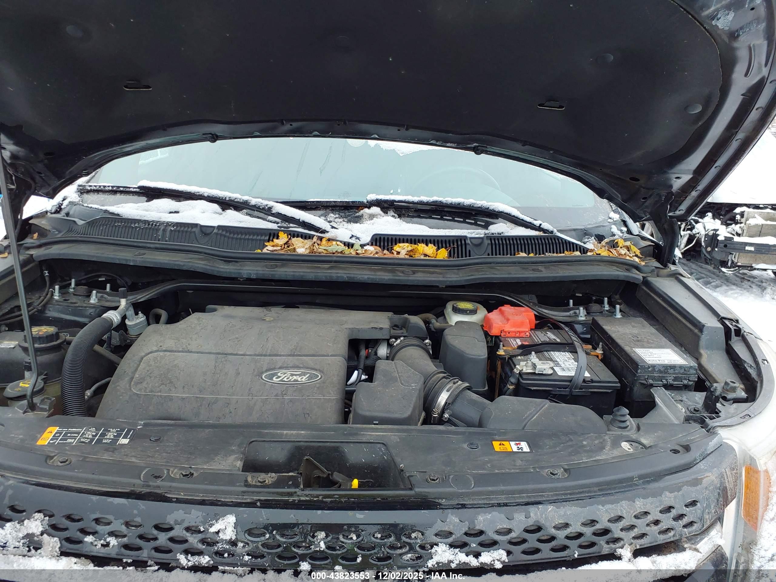 FORD EXPLORER image 10