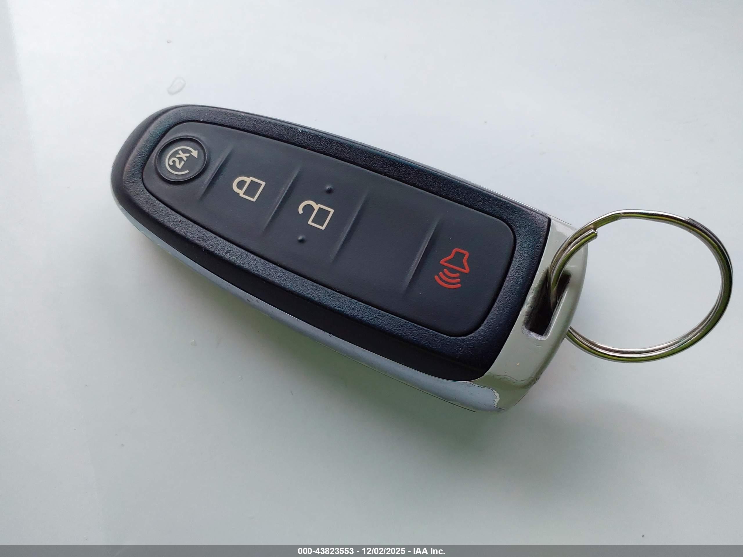 FORD EXPLORER image 11