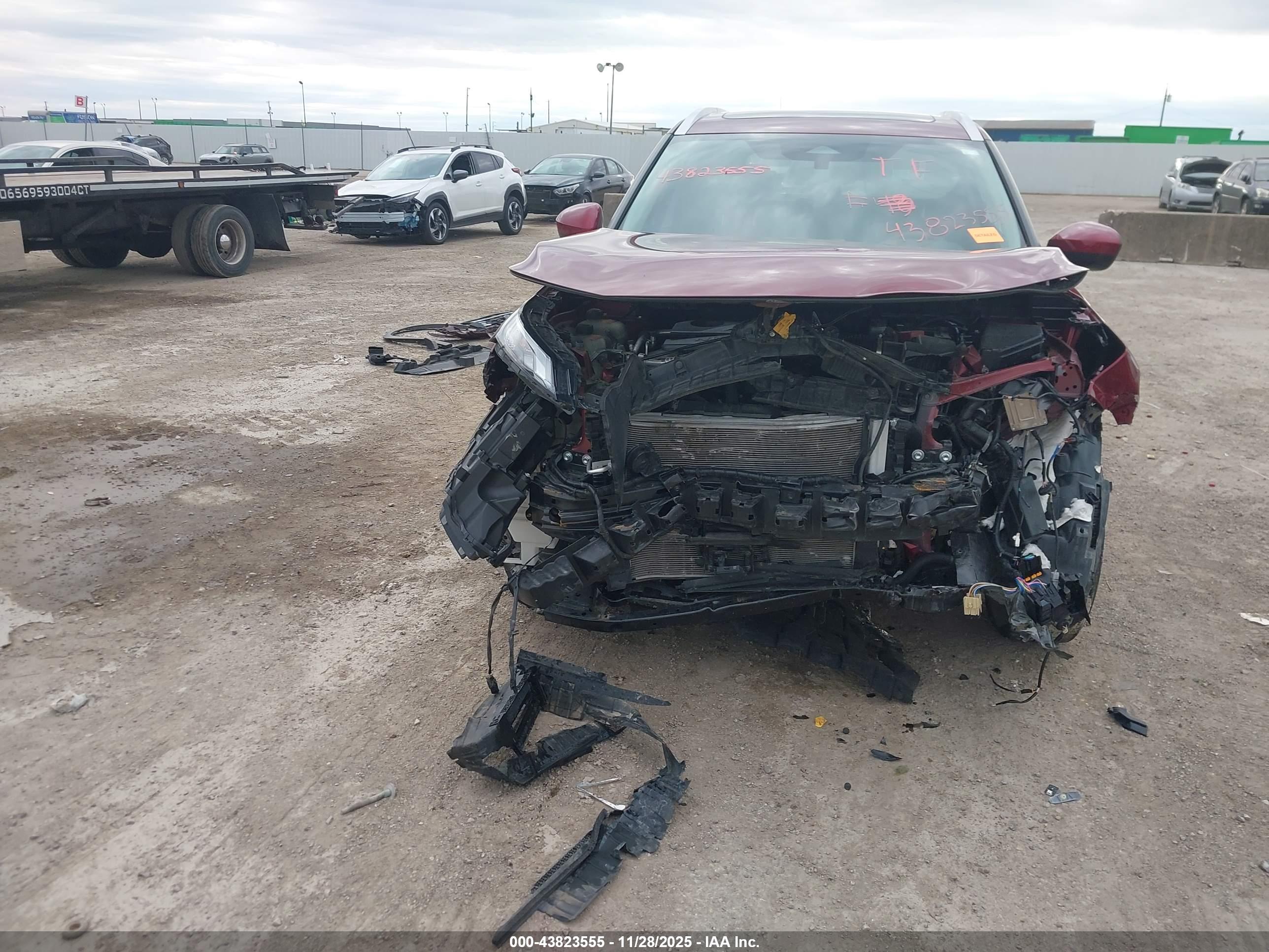 NISSAN ROGUE image 6