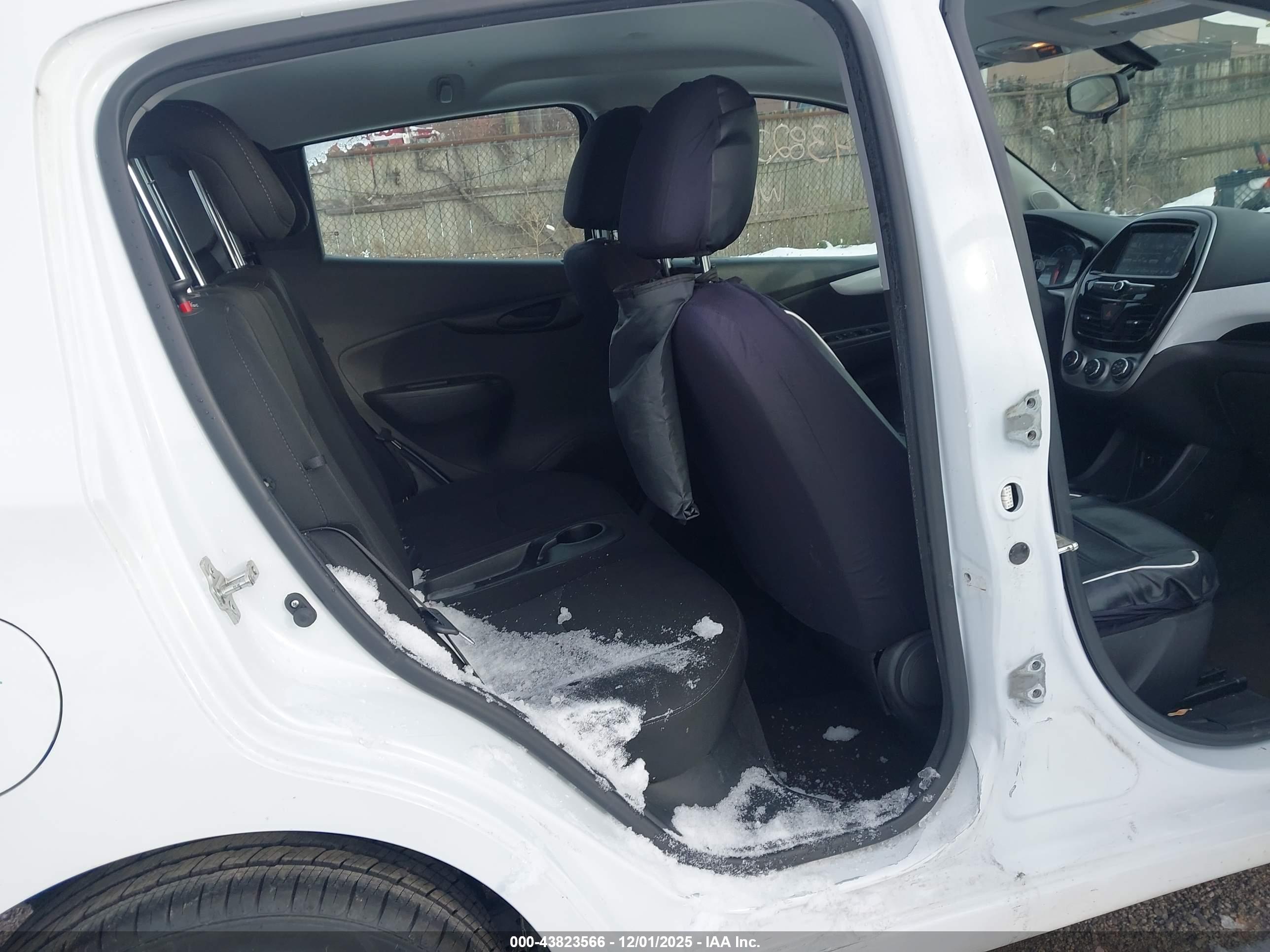 CHEVROLET SPARK image 8