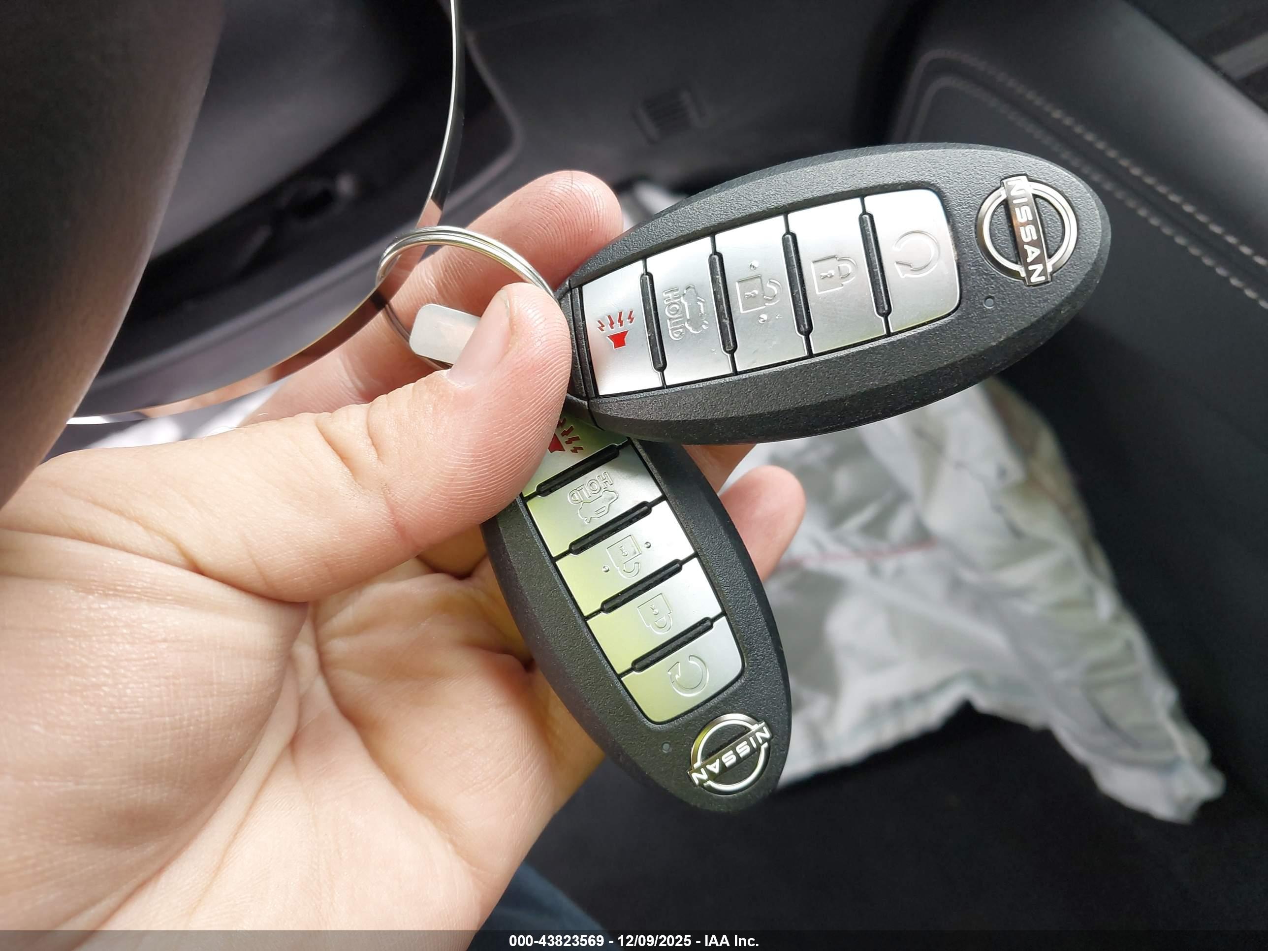 NISSAN ALTIMA image 11