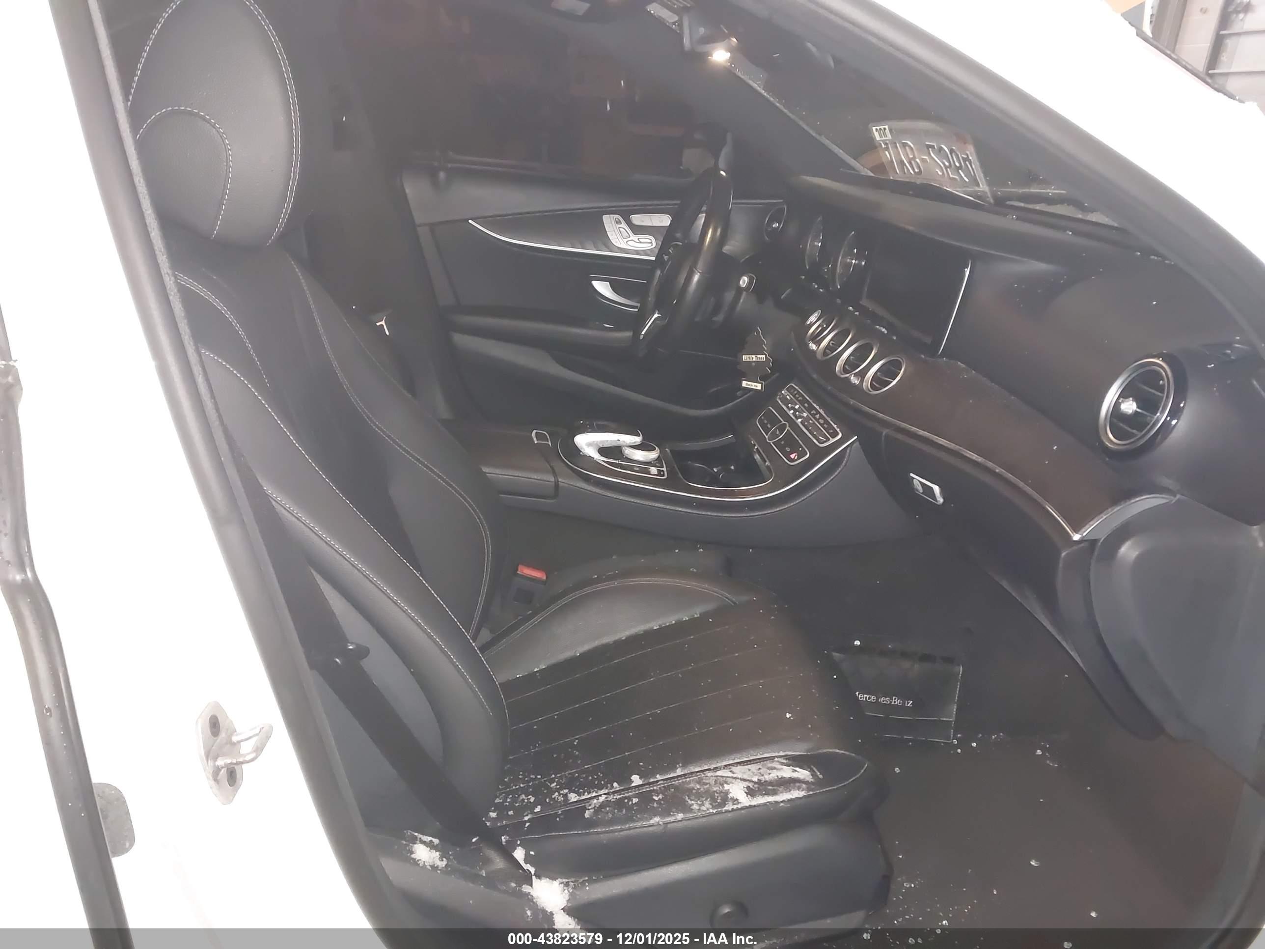 MERCEDES-BENZ E image 5