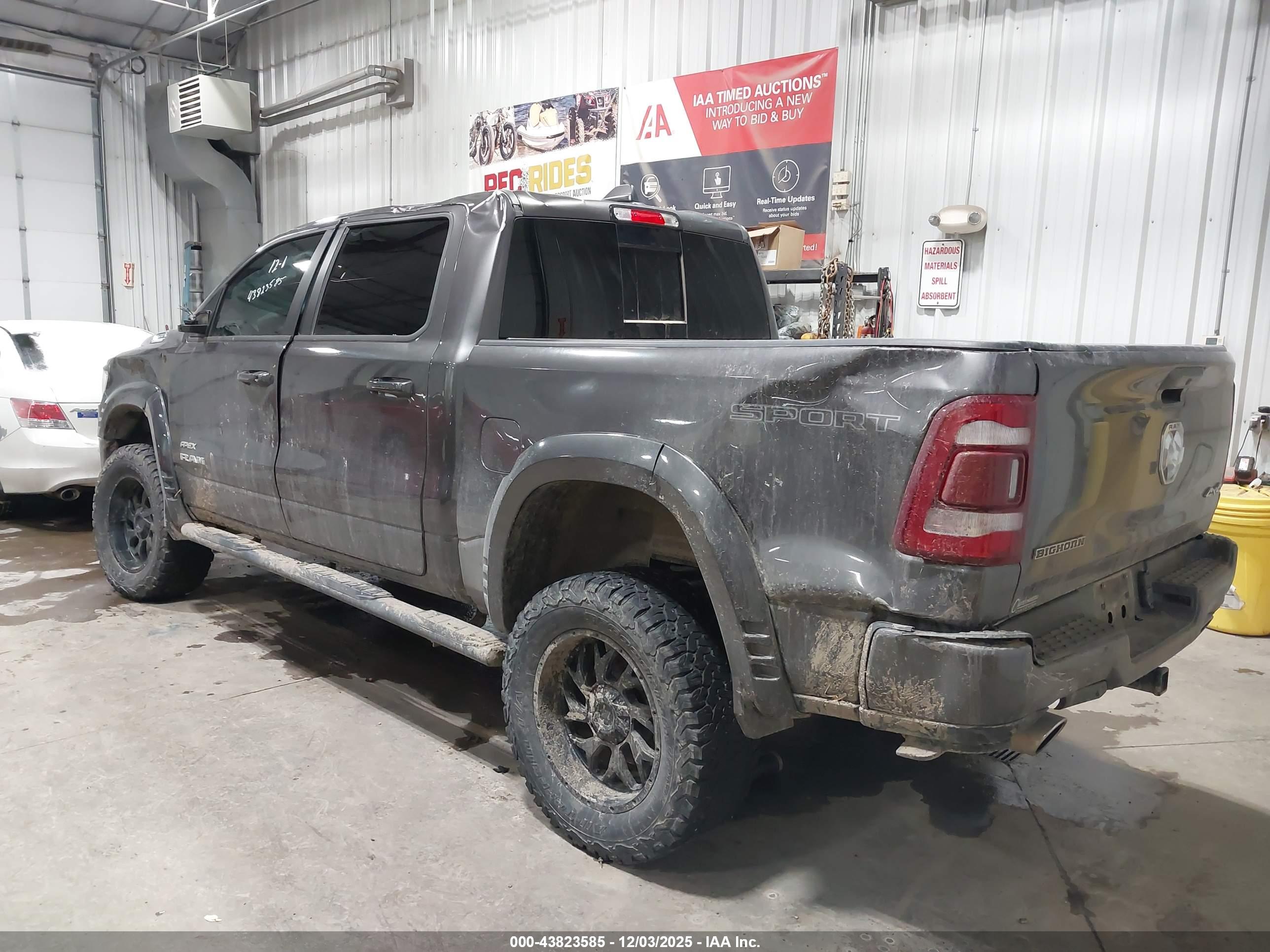 RAM 1500 image 3