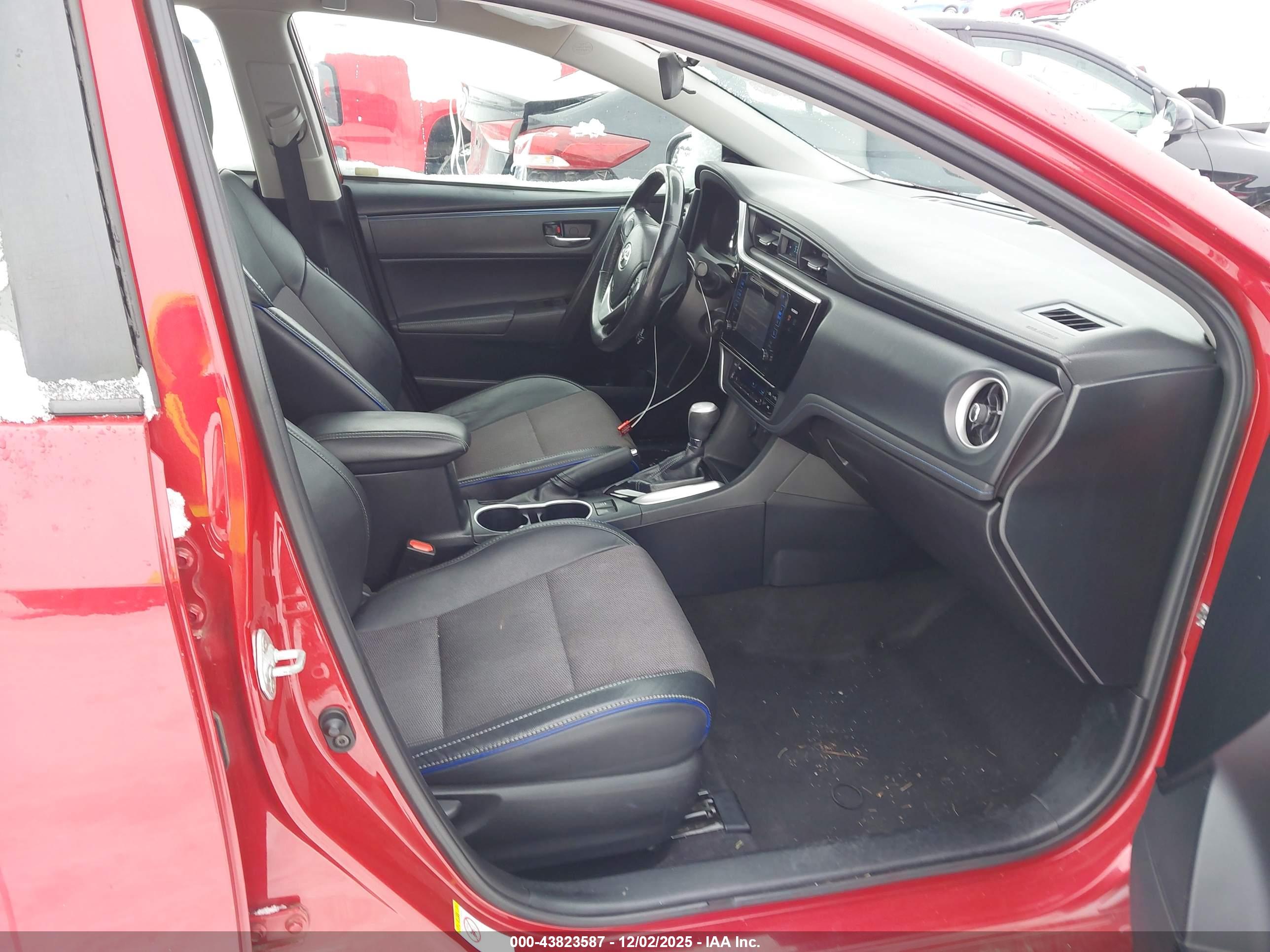 TOYOTA COROLLA image 5