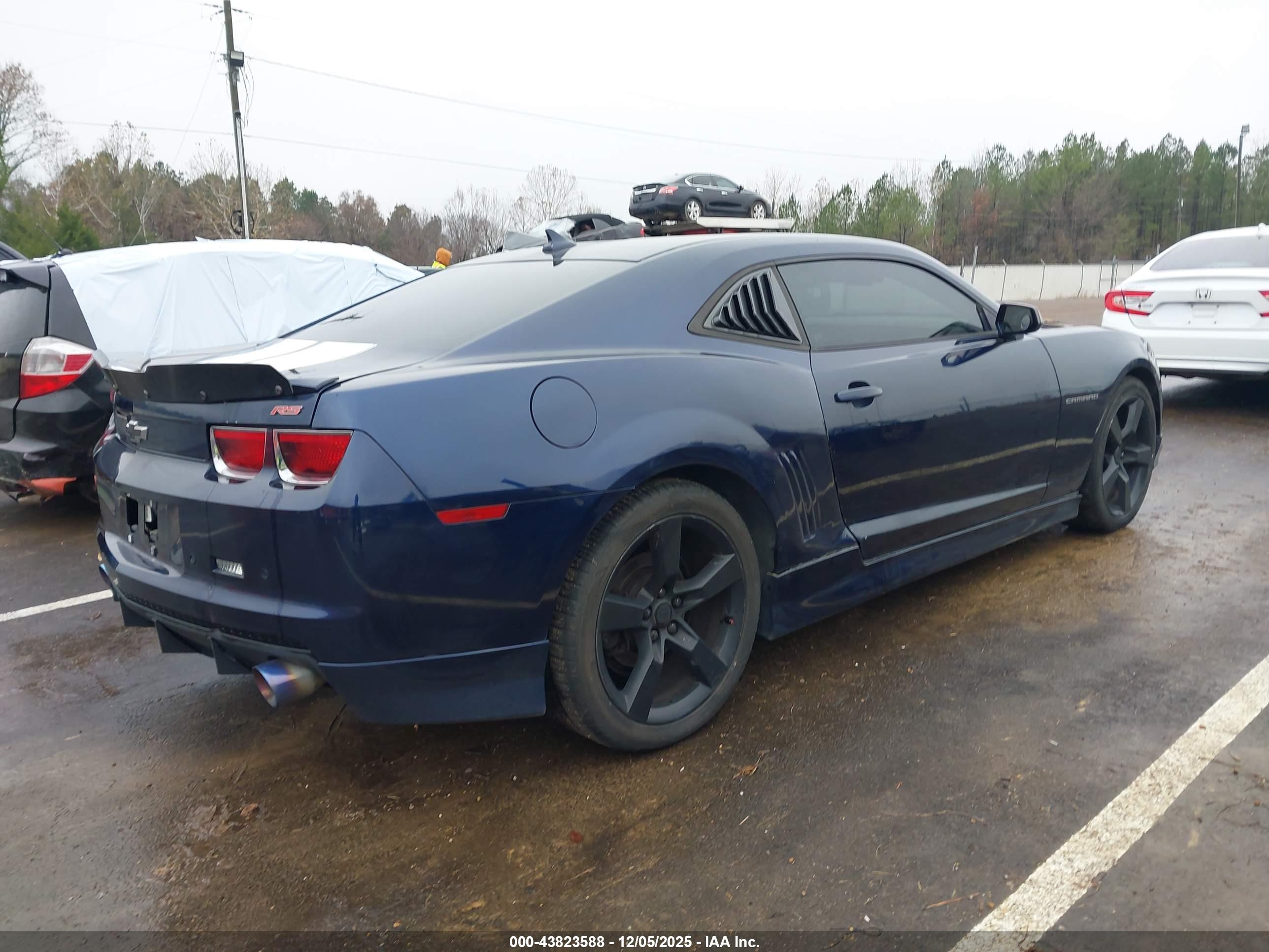 CHEVROLET CAMARO image 4