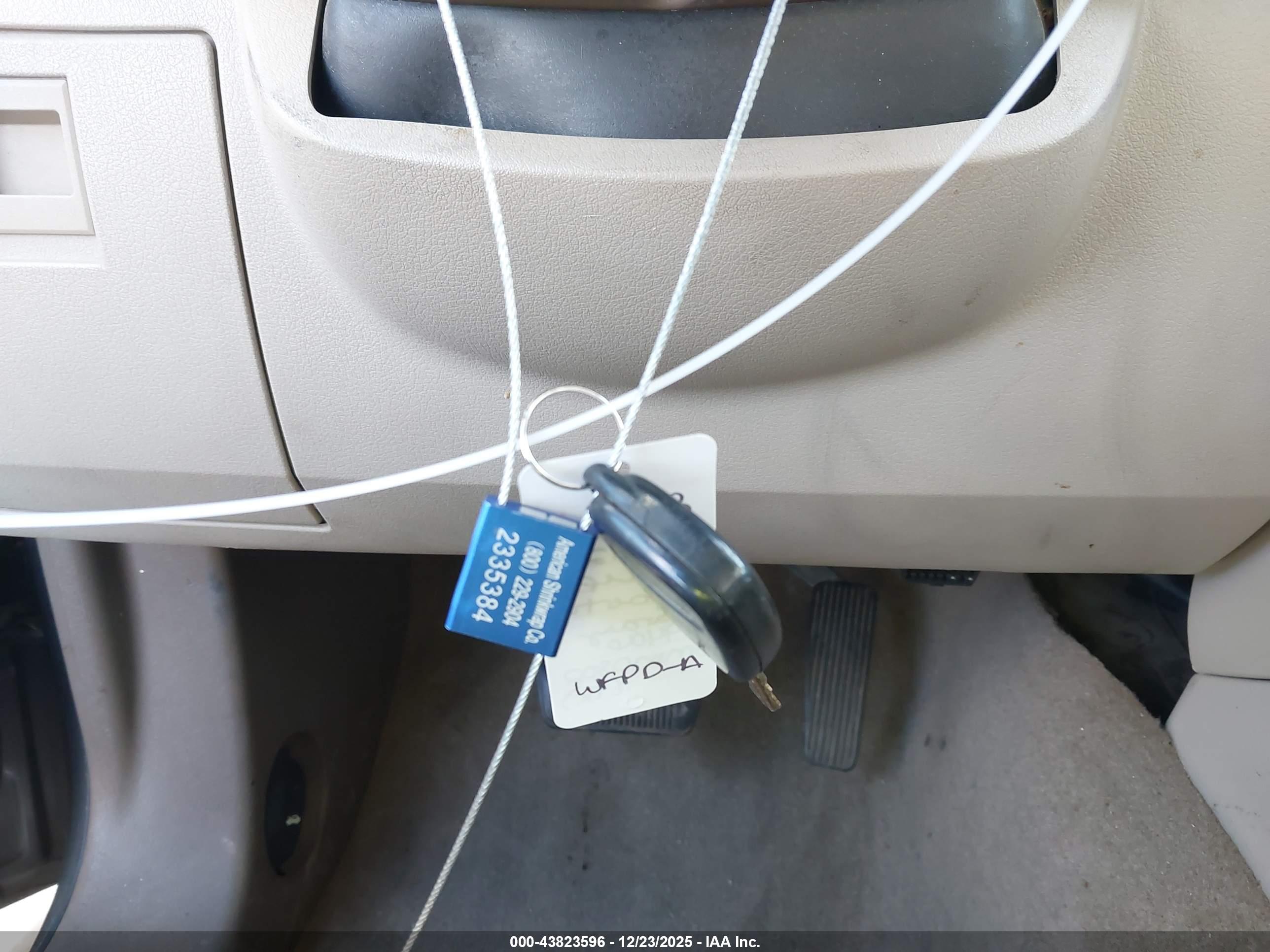 JEEP LIBERTY image 11