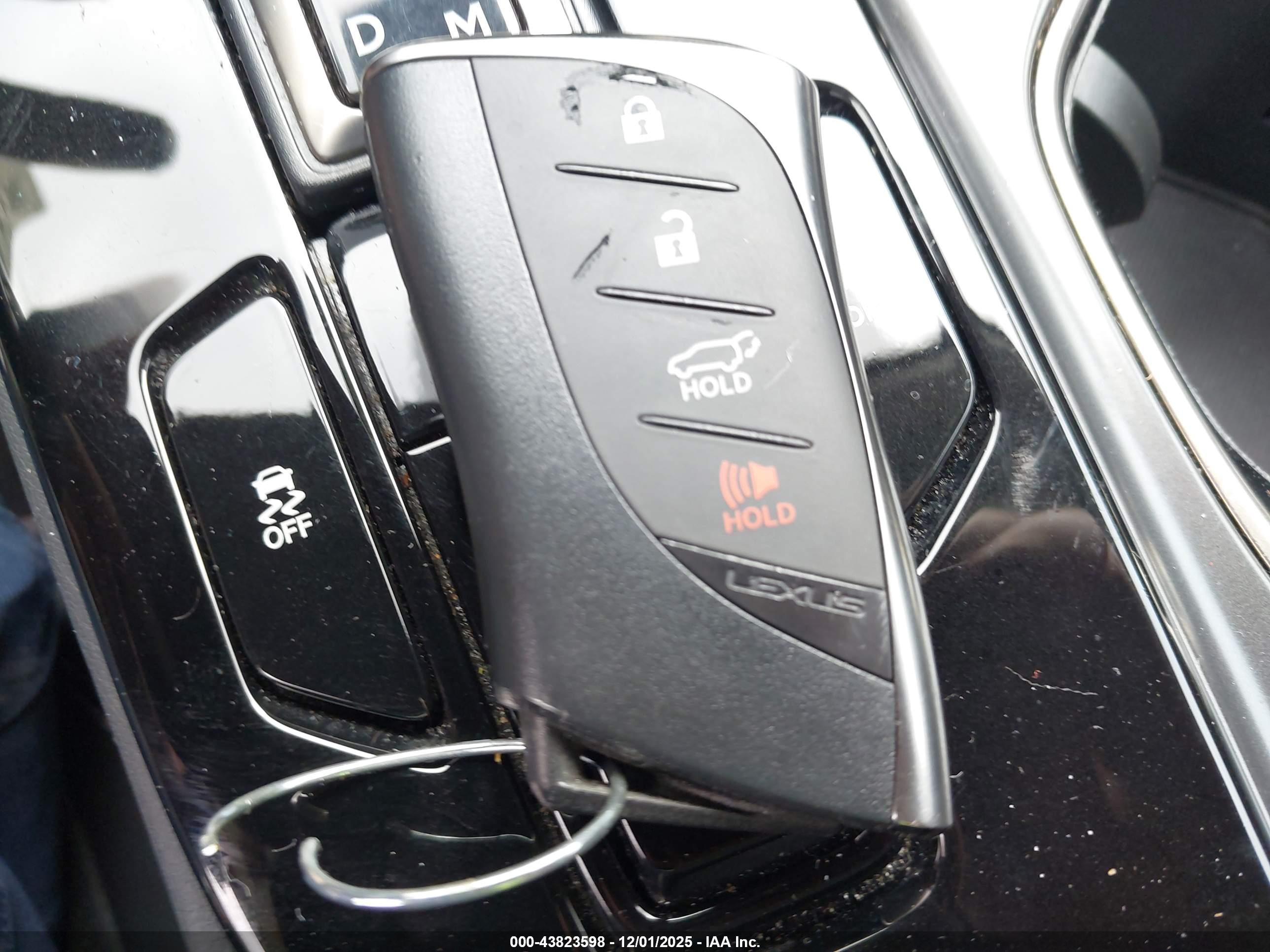LEXUS NX image 11