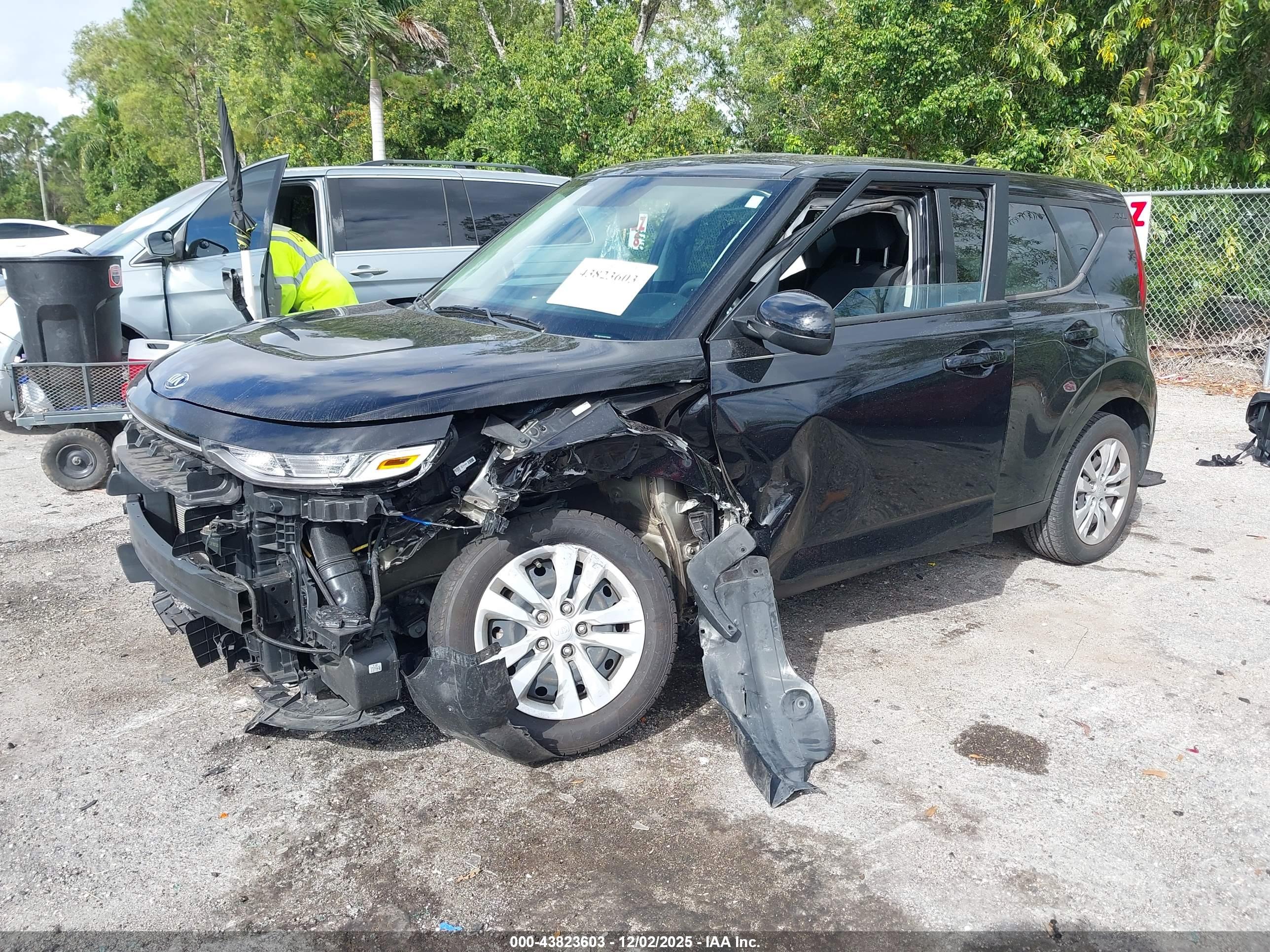 KIA SOUL image 2