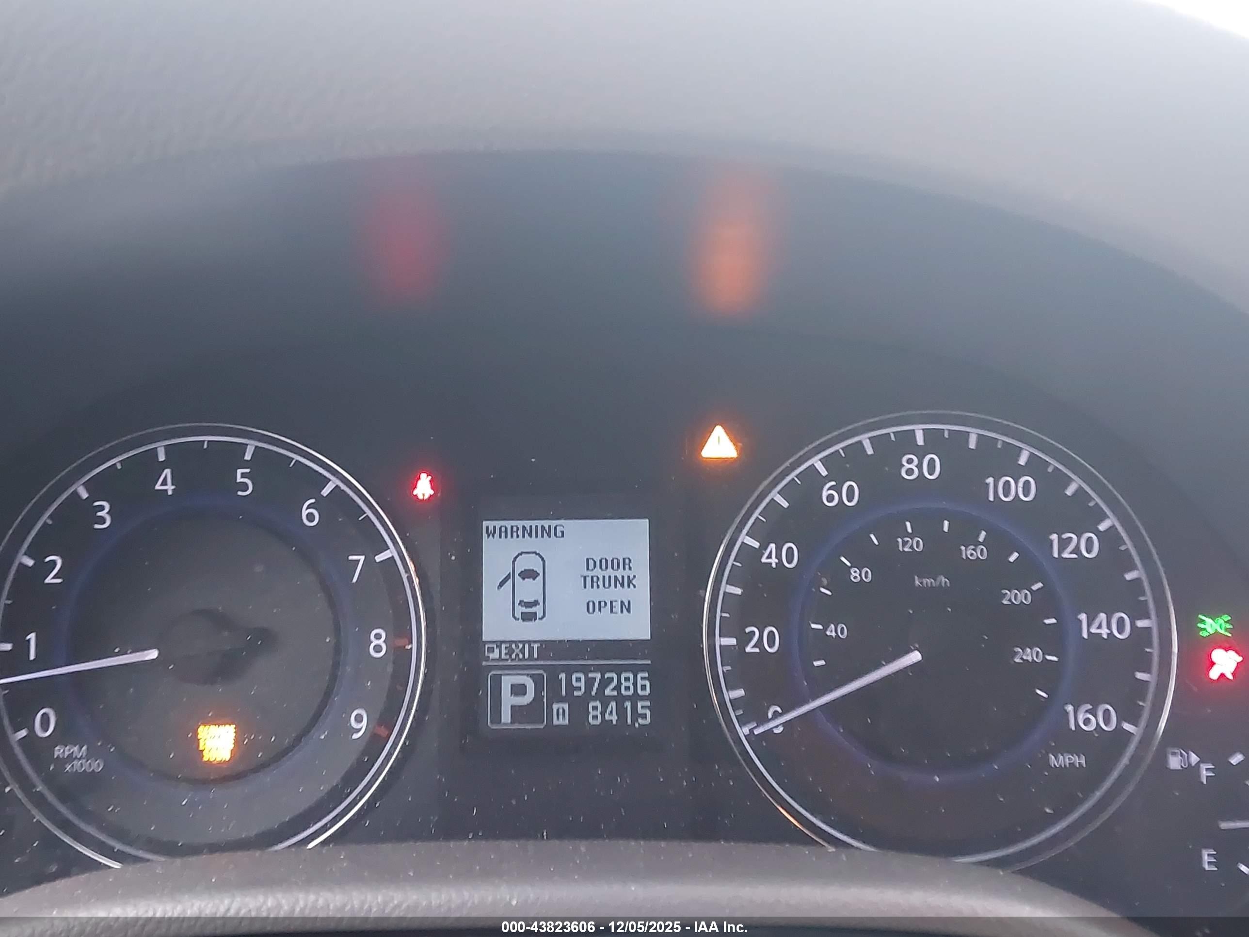 INFINITI G37 image 7