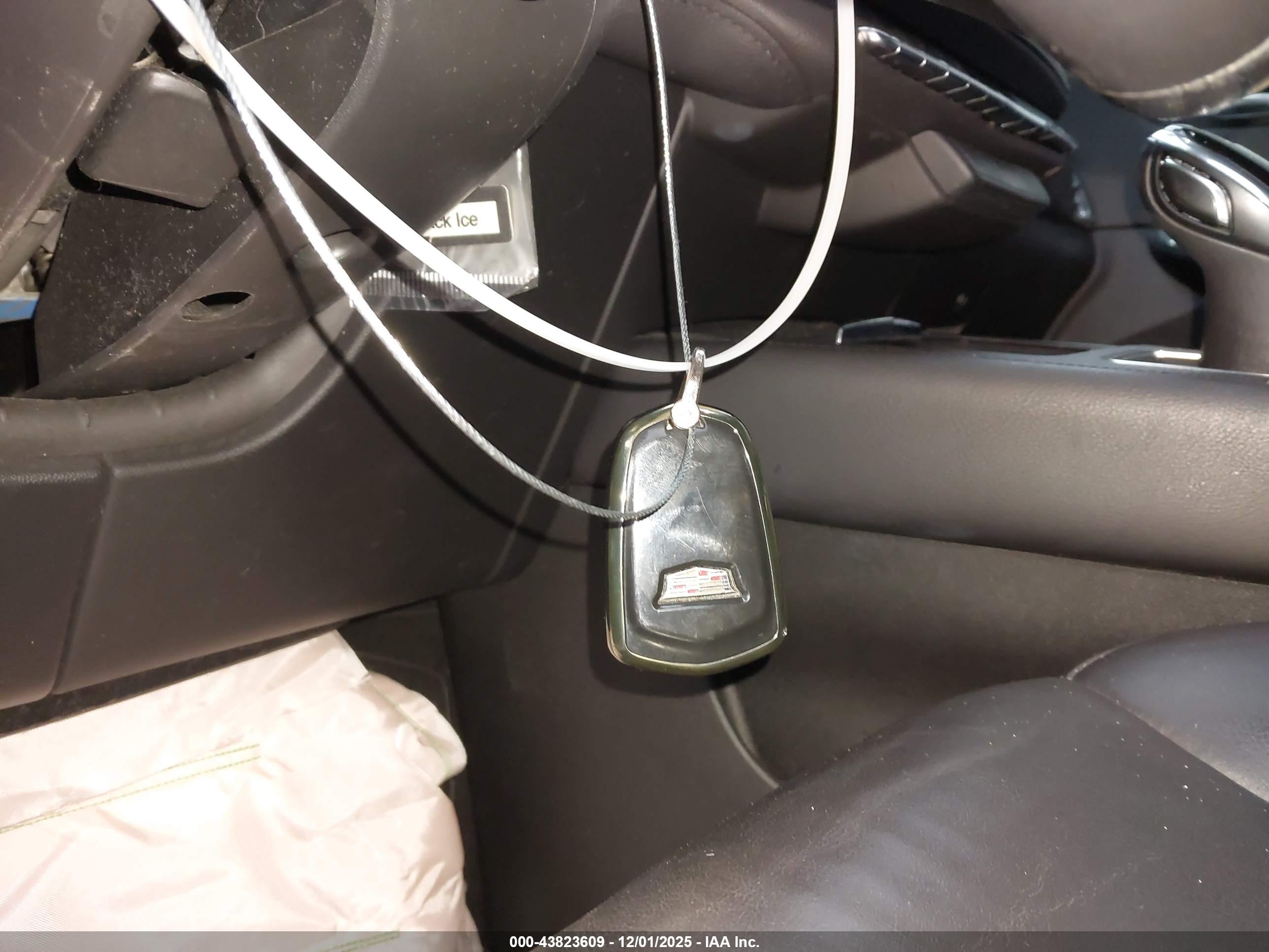 CADILLAC XT4 image 11