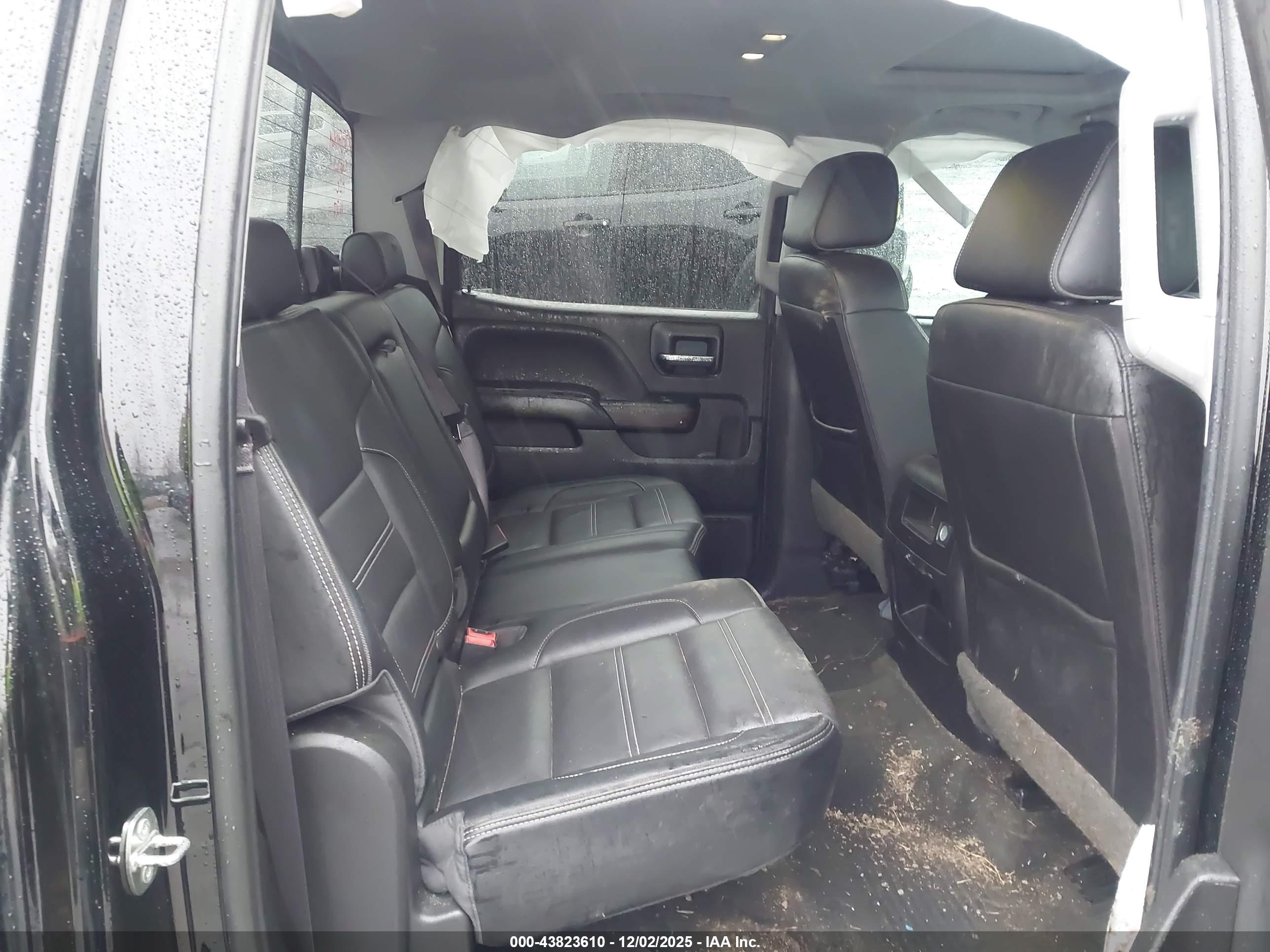 GMC SIERRA image 8