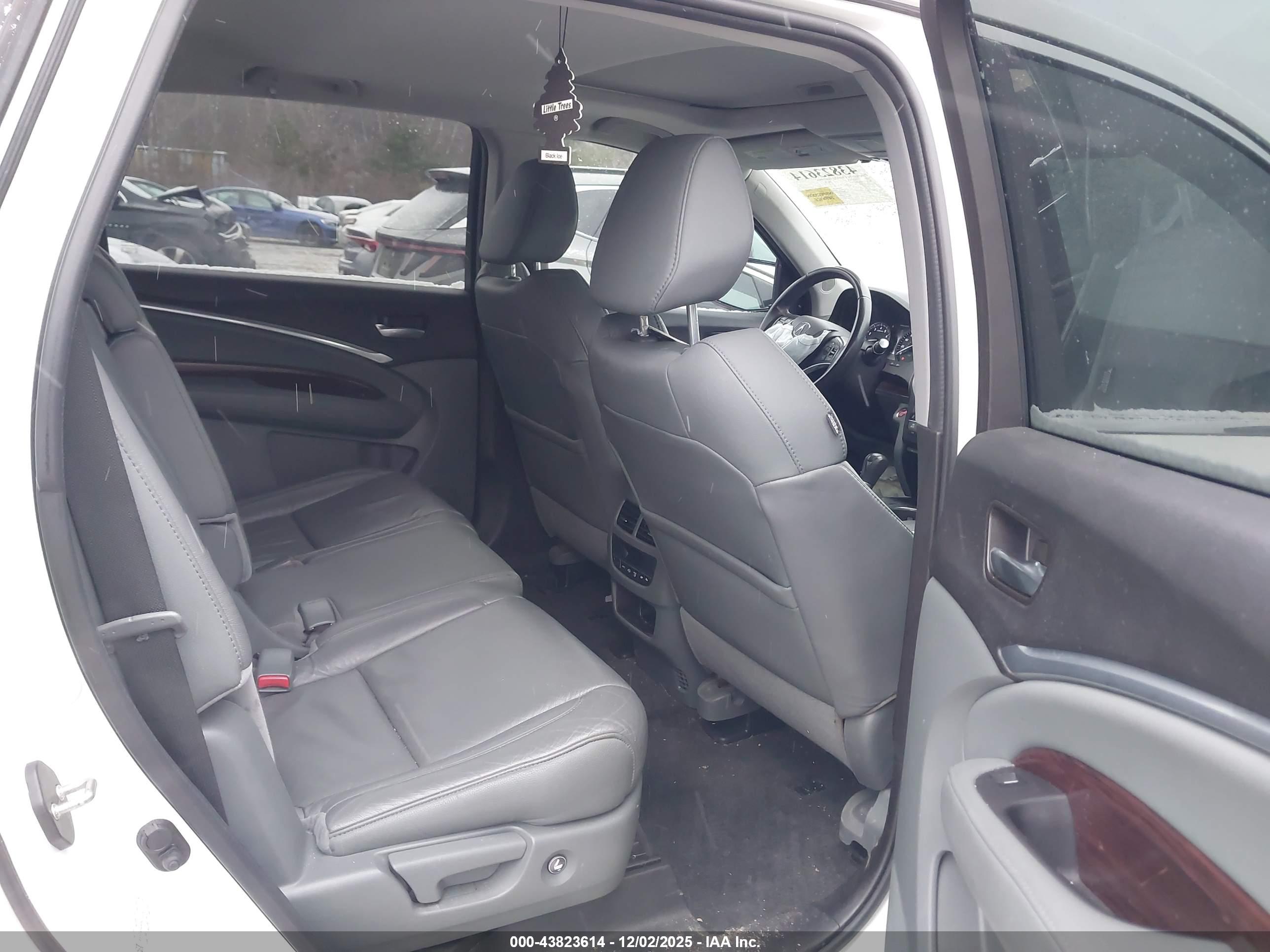 ACURA MDX image 8