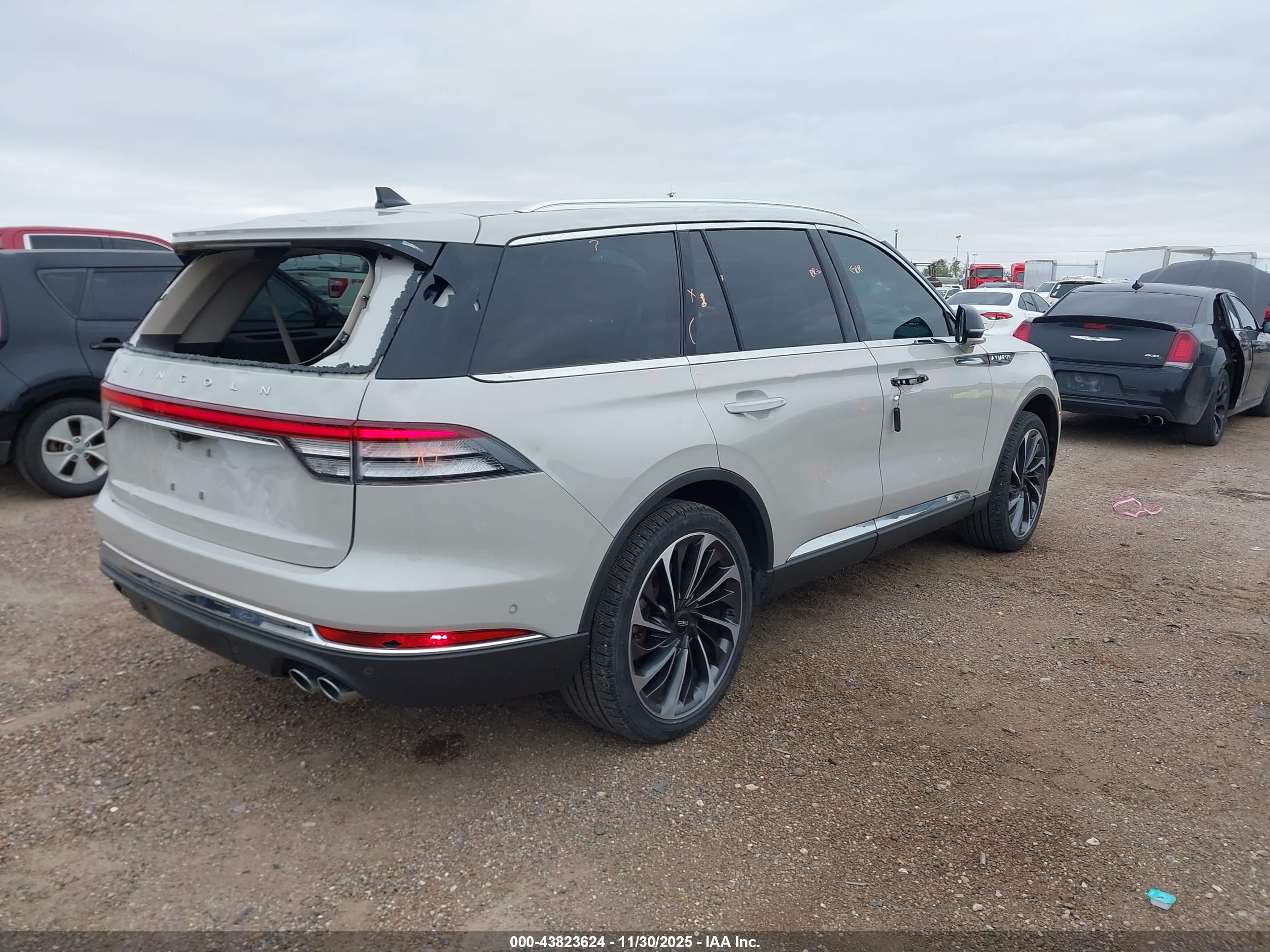 LINCOLN AVIATOR image 4