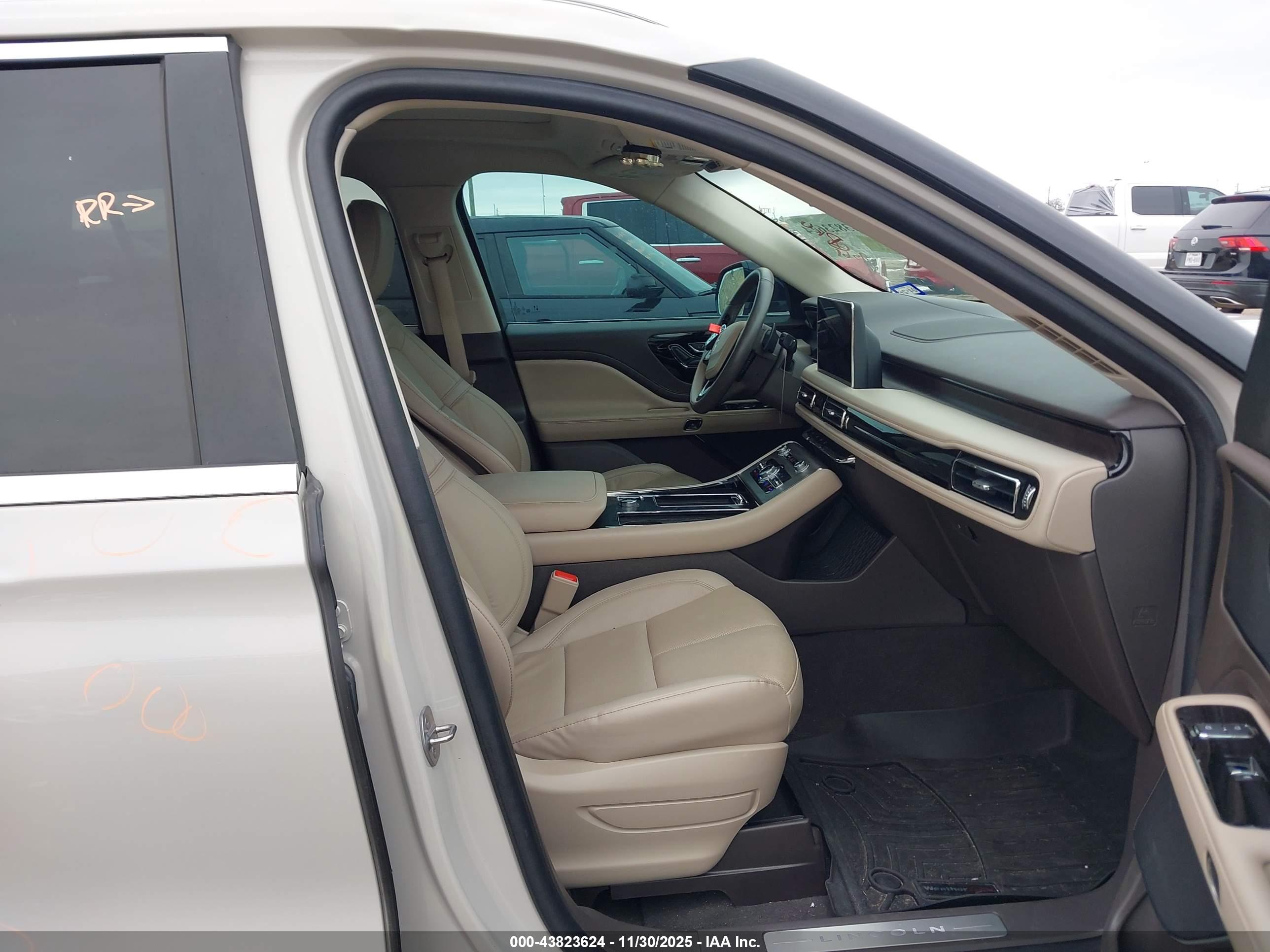 LINCOLN AVIATOR image 5