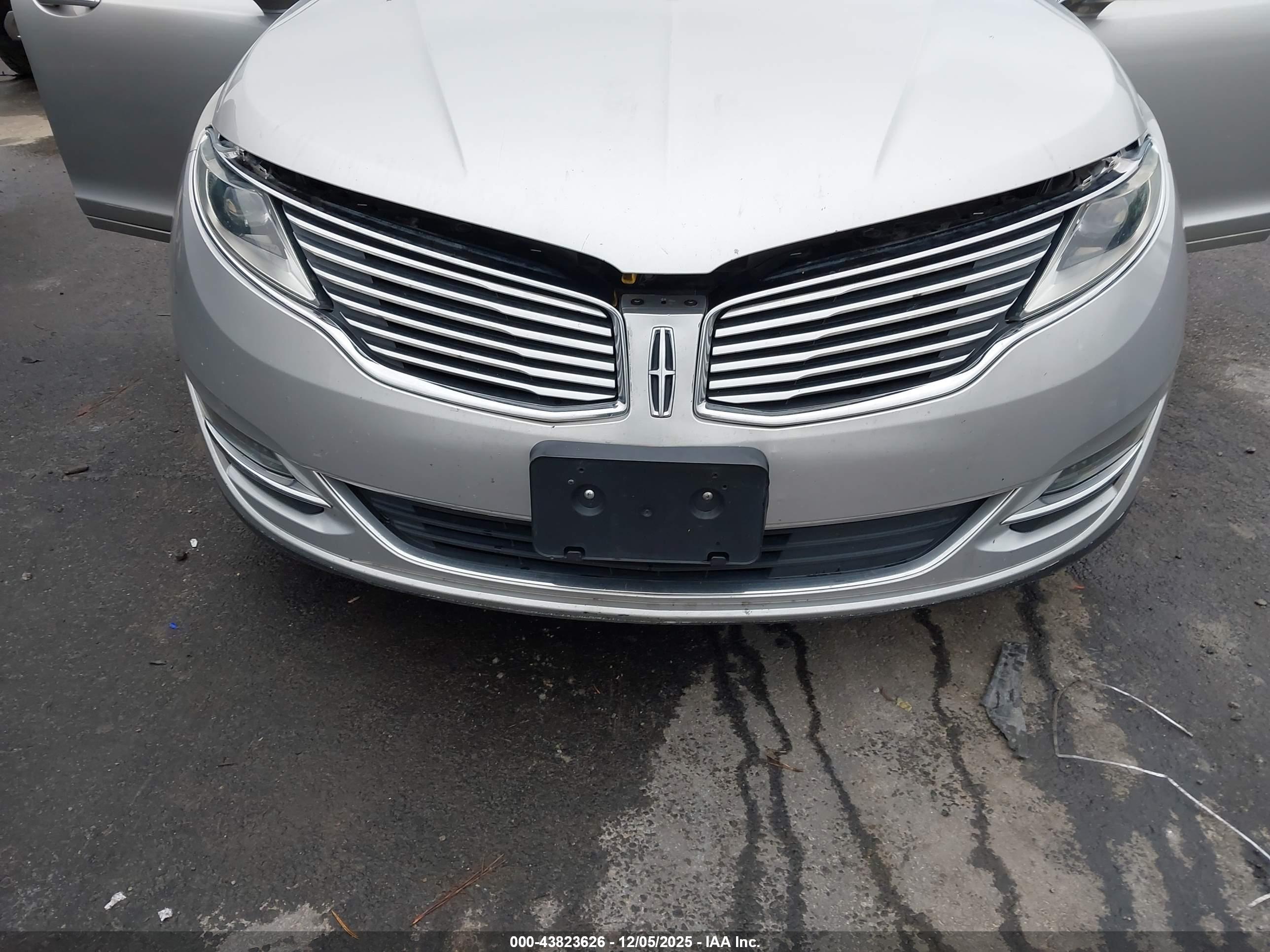 LINCOLN MKZ image 6