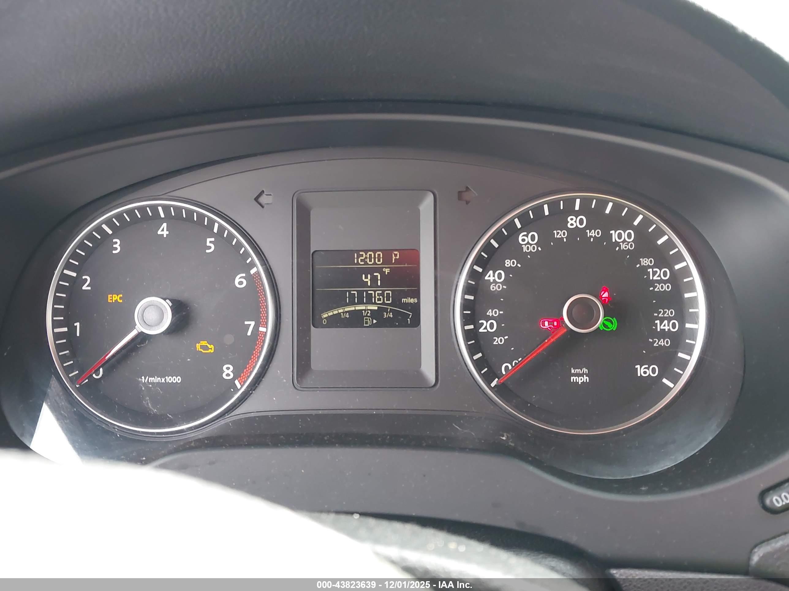 VOLKSWAGEN JETTA image 7