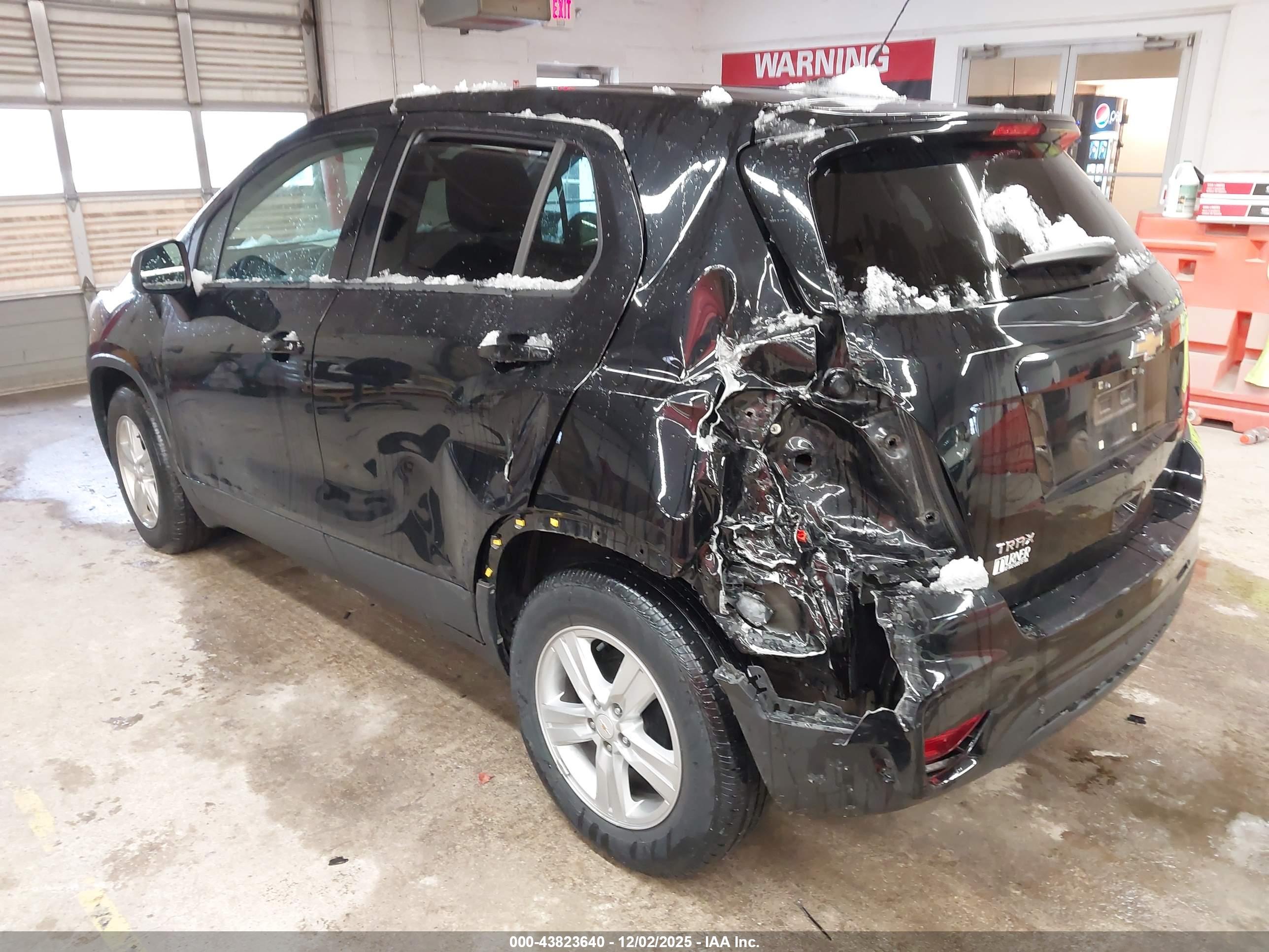 CHEVROLET TRAX image 3