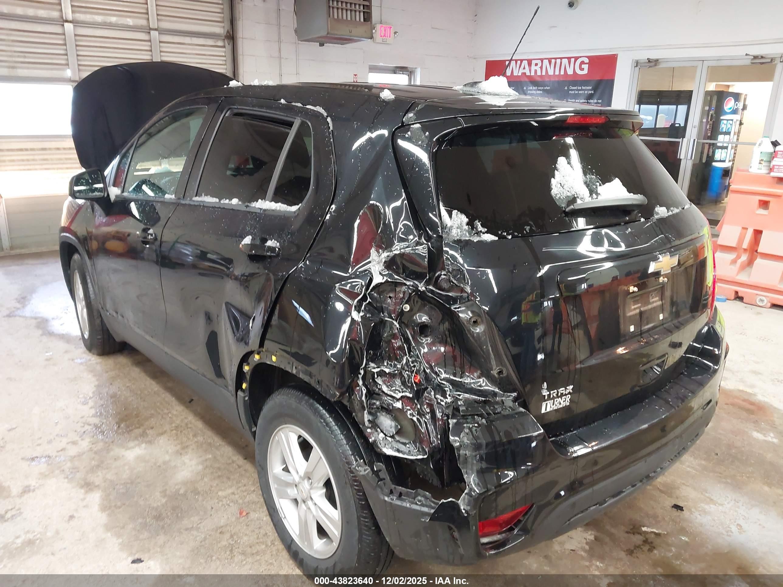 CHEVROLET TRAX image 6