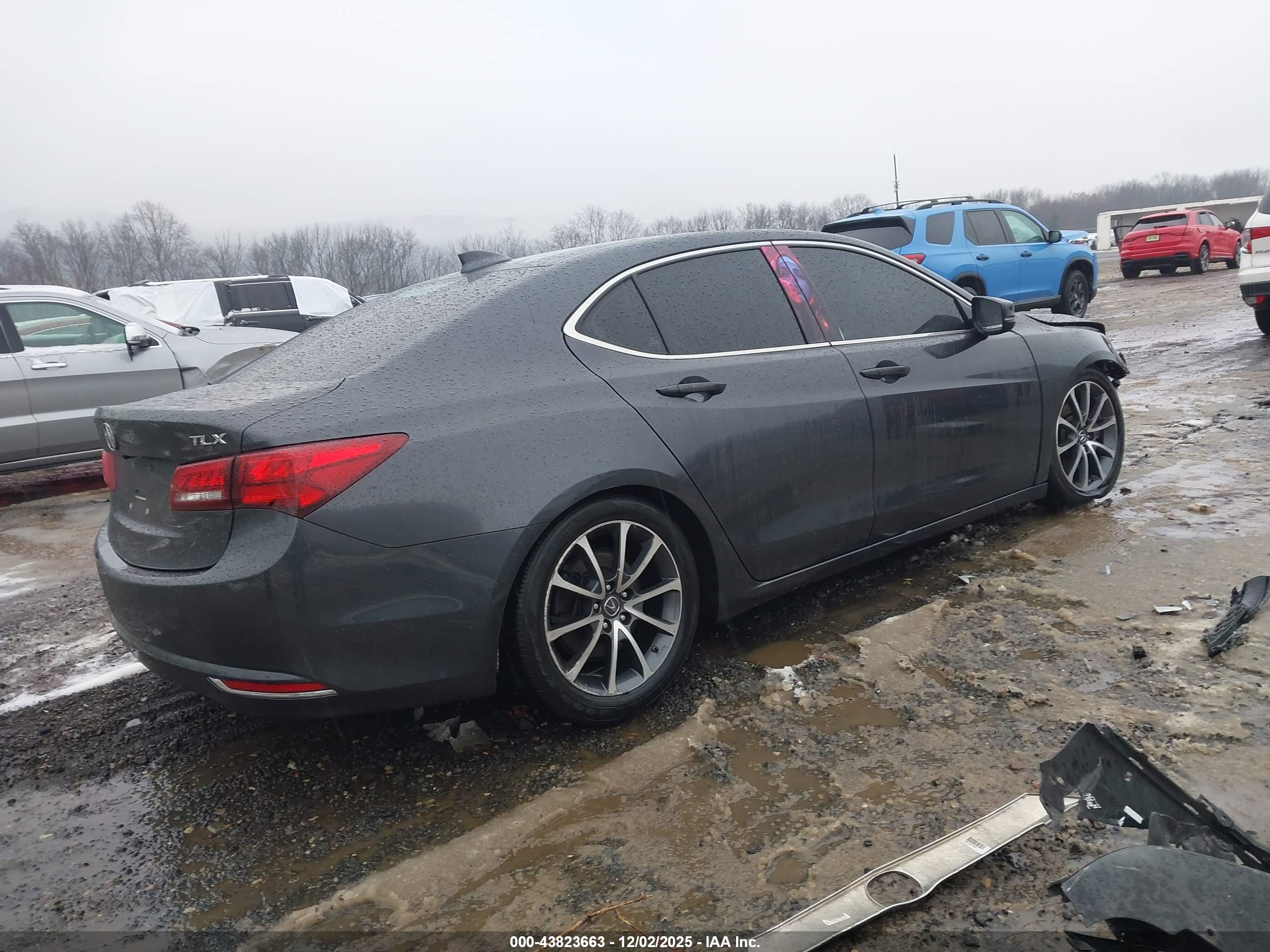 ACURA TLX image 4