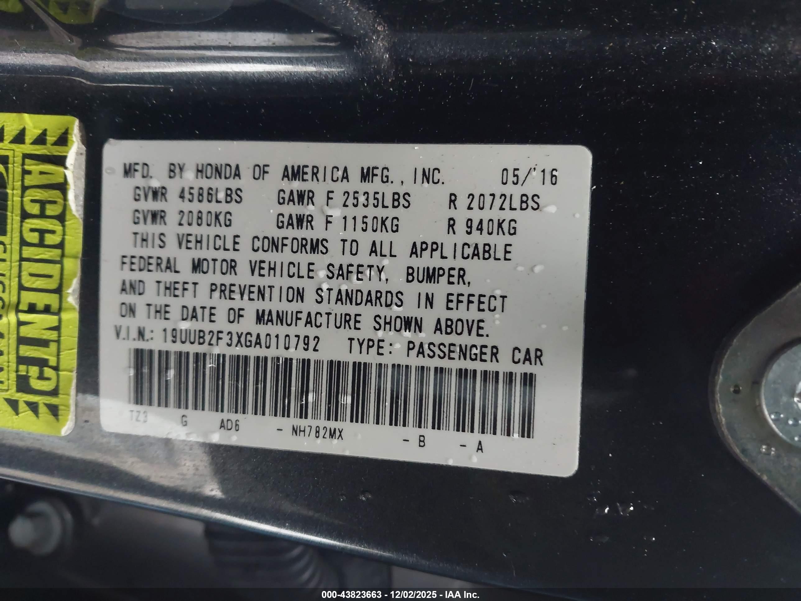 ACURA TLX image 9