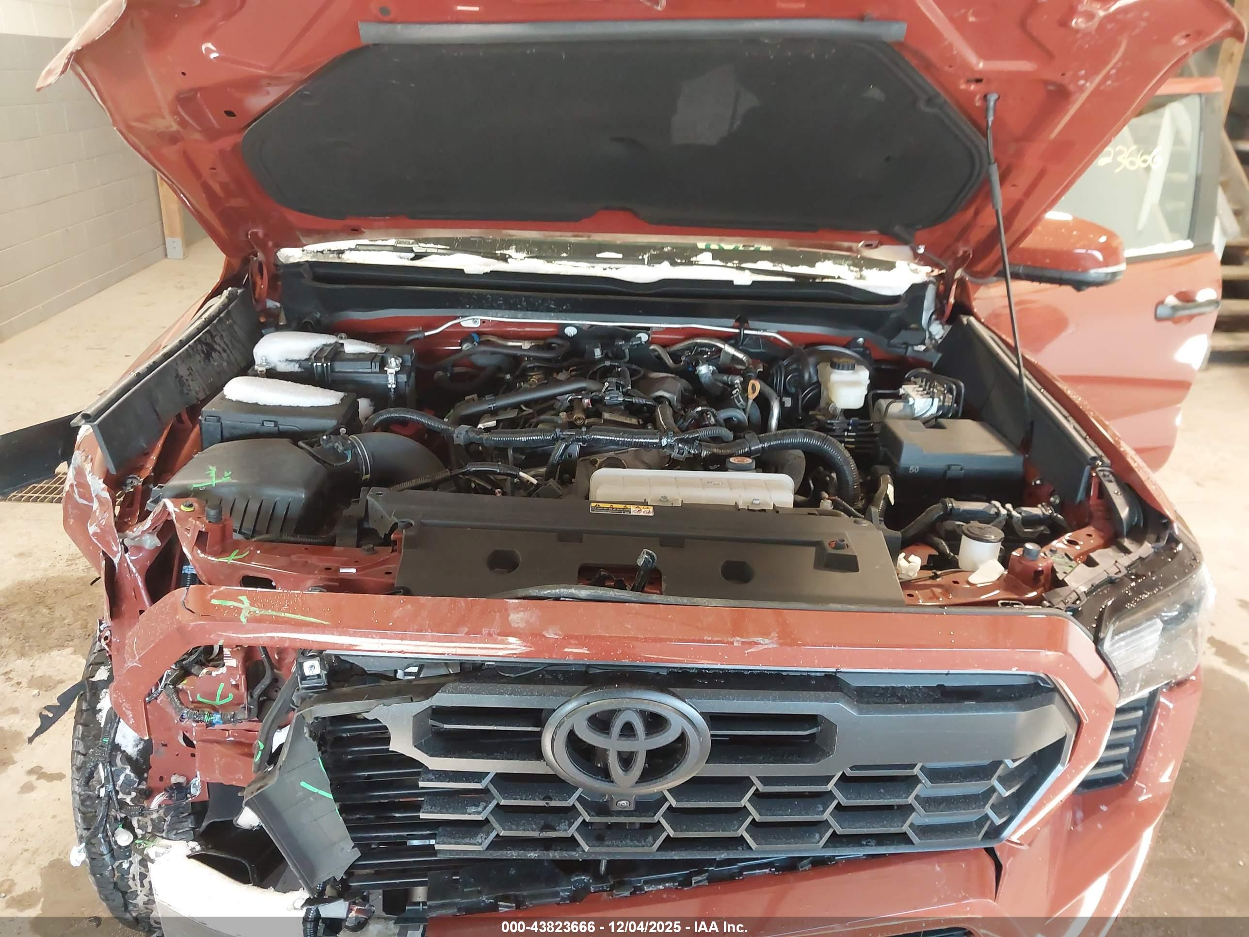 TOYOTA TACOMA image 10