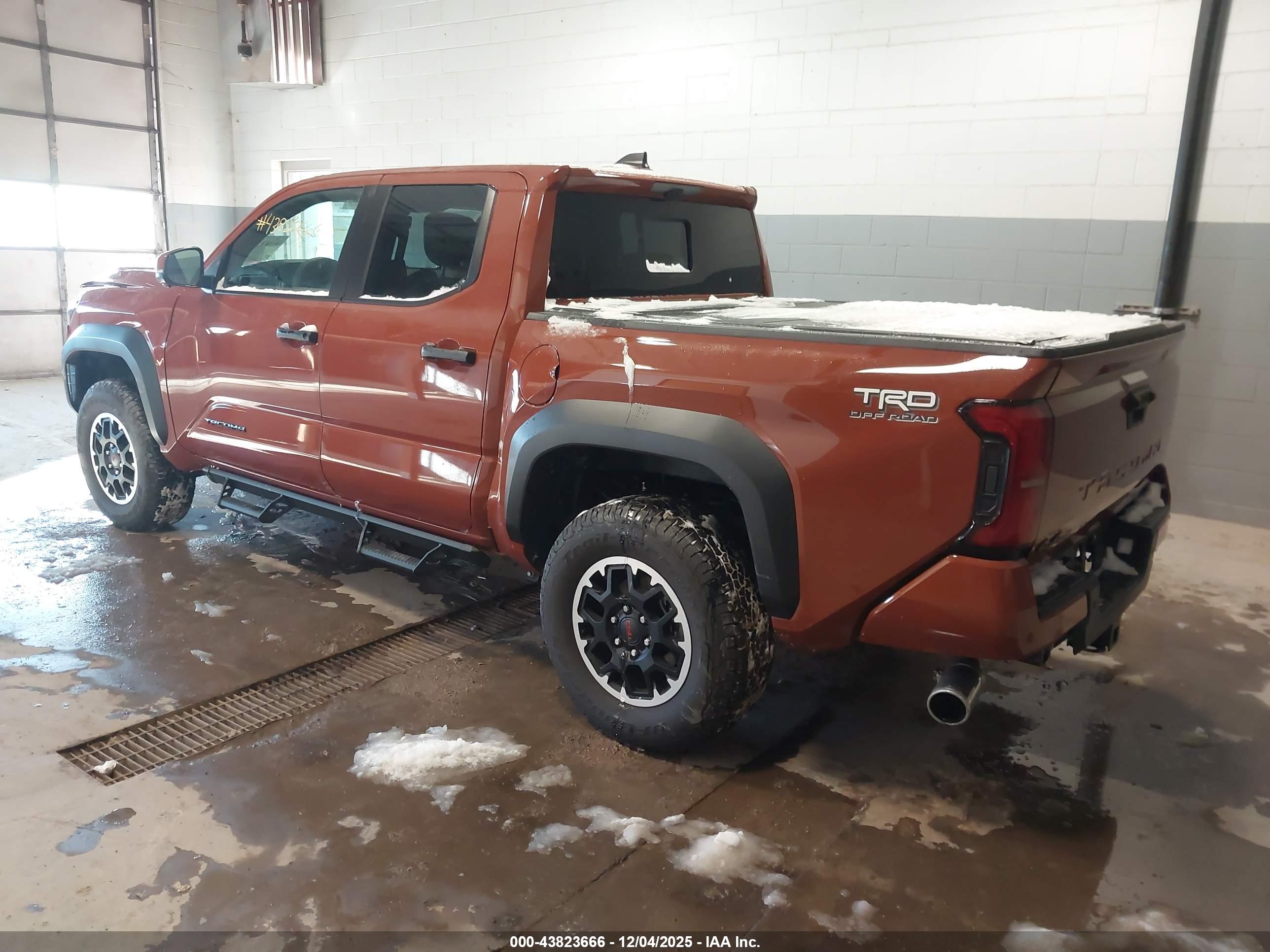 TOYOTA TACOMA image 3