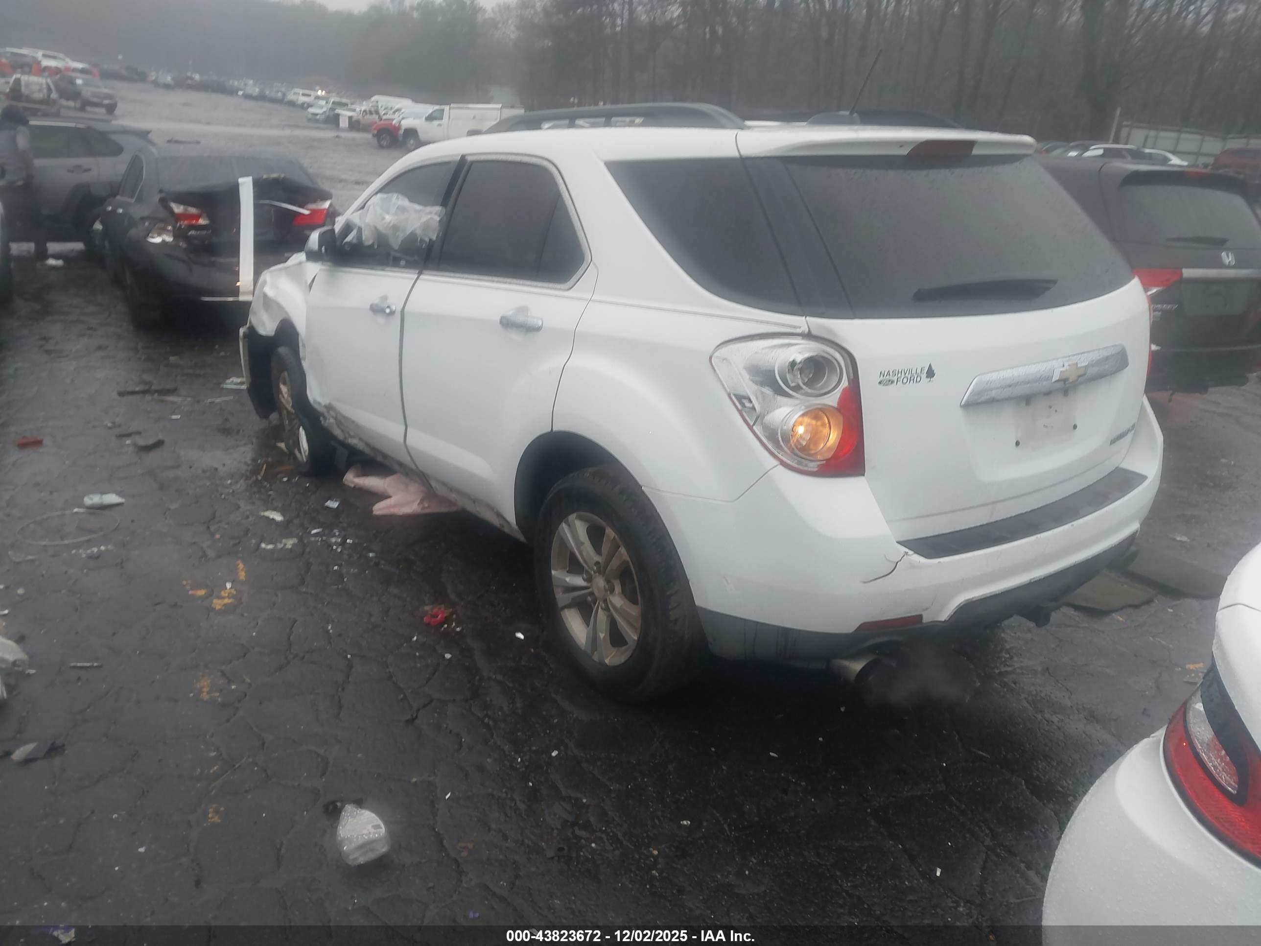 CHEVROLET EQUINOX image 3