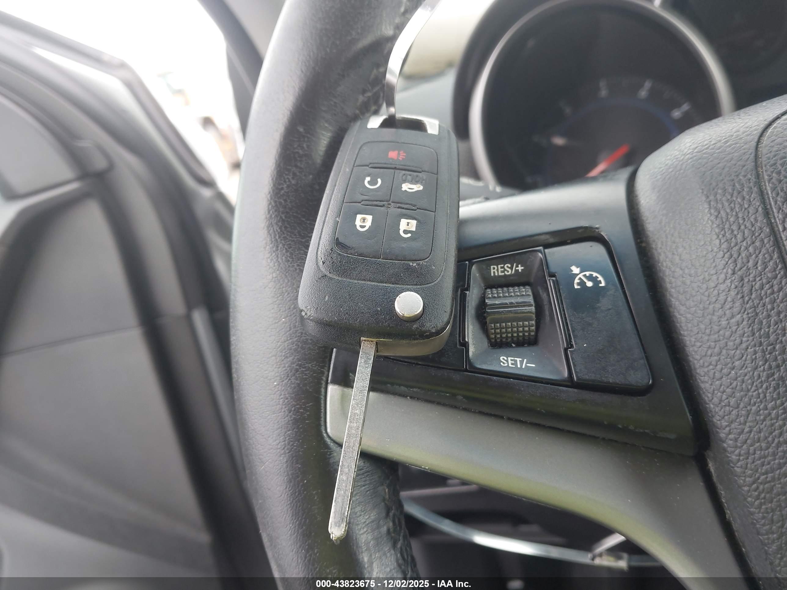 CHEVROLET CRUZE image 11