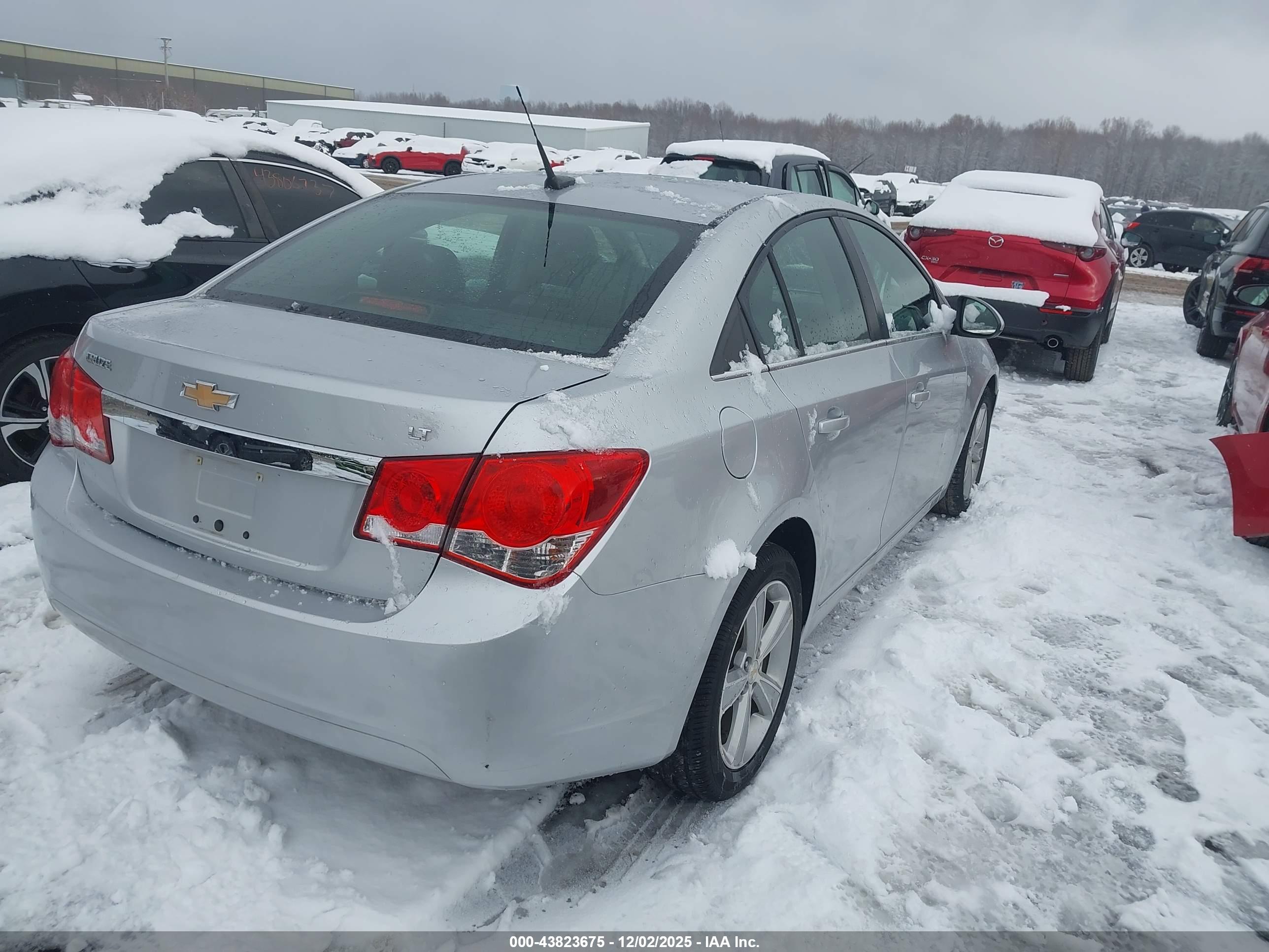 CHEVROLET CRUZE image 4